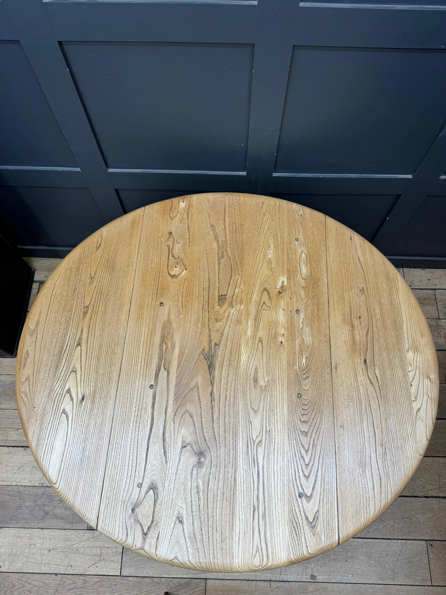 Ercol Elm Drop Leaf Dining Table  / Vintage Retro Extending Round Kitchen Table RUSTIC WAREHOUSE NORFOLK