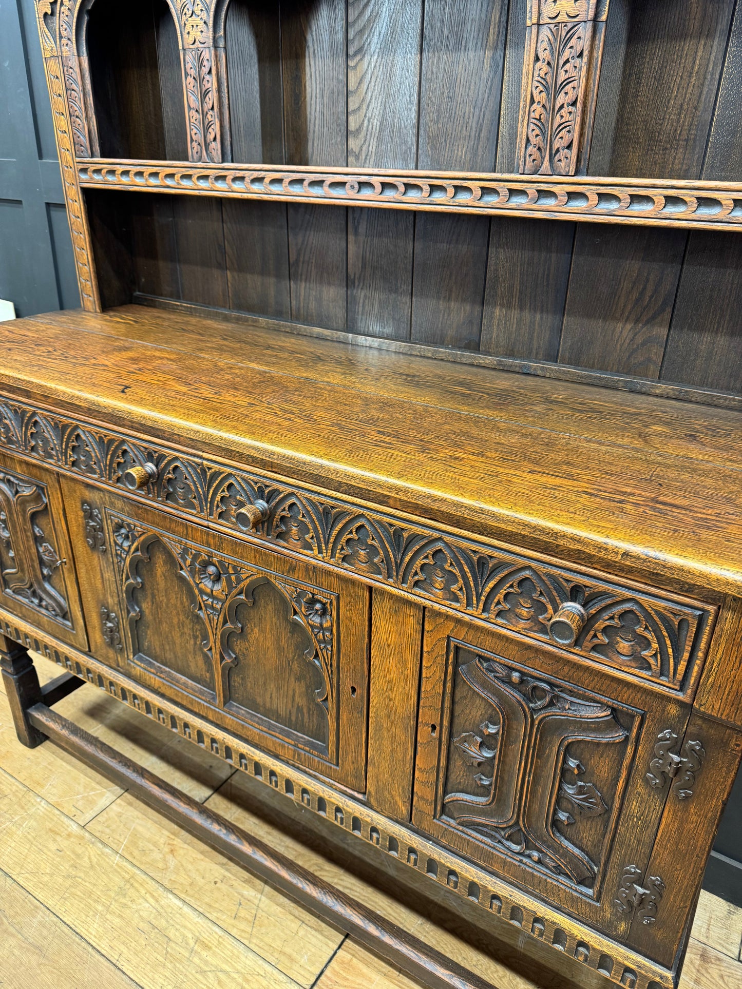Vintage Carved Oak Dresser Sideboard Cabinet / Welsh Dresser Kitchen RUSTIC WAREHOUSE NORFOLK