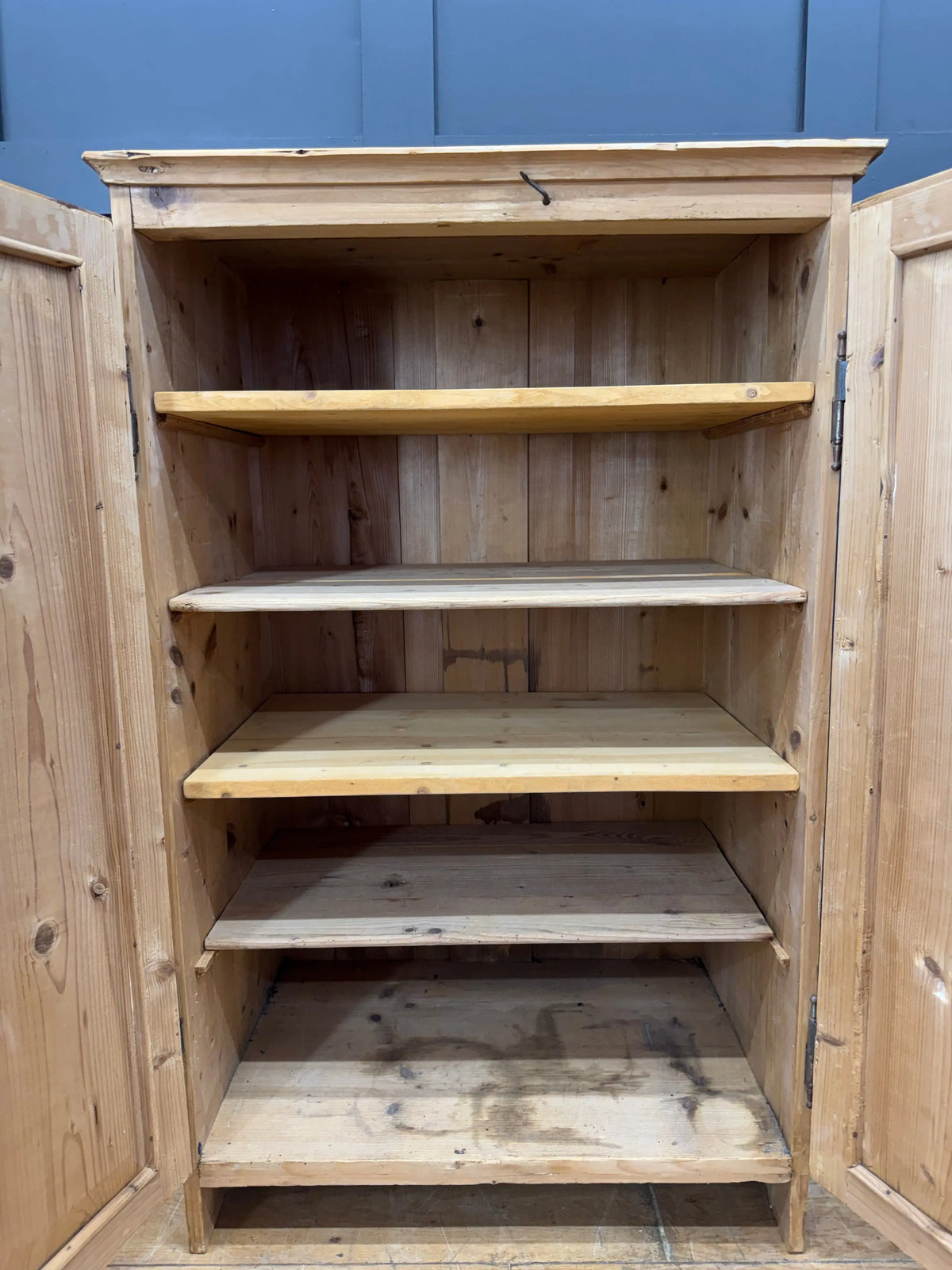 Antique Rustic Pine Double Door Cupboard Kitchen Hallway Storage Cabinet