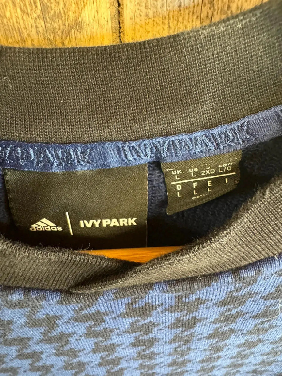 Adidas Ivy Park Men’s jumper top Sweater Large adidas