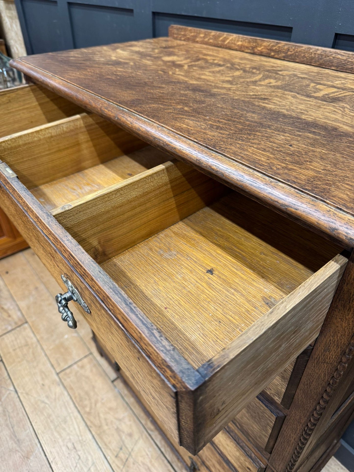 Antique Tiger Oak Chest of Drawers – Farmhouse, Rustic Bedroom, Hallway Storage