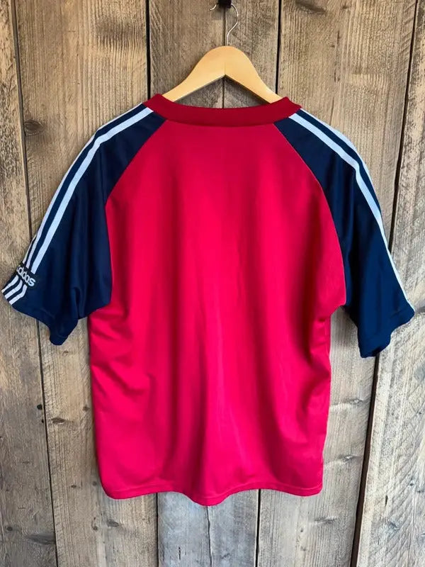 Original early 90s  Vintage Adidas t-shirt Medium 90s Y2K Medium #410
