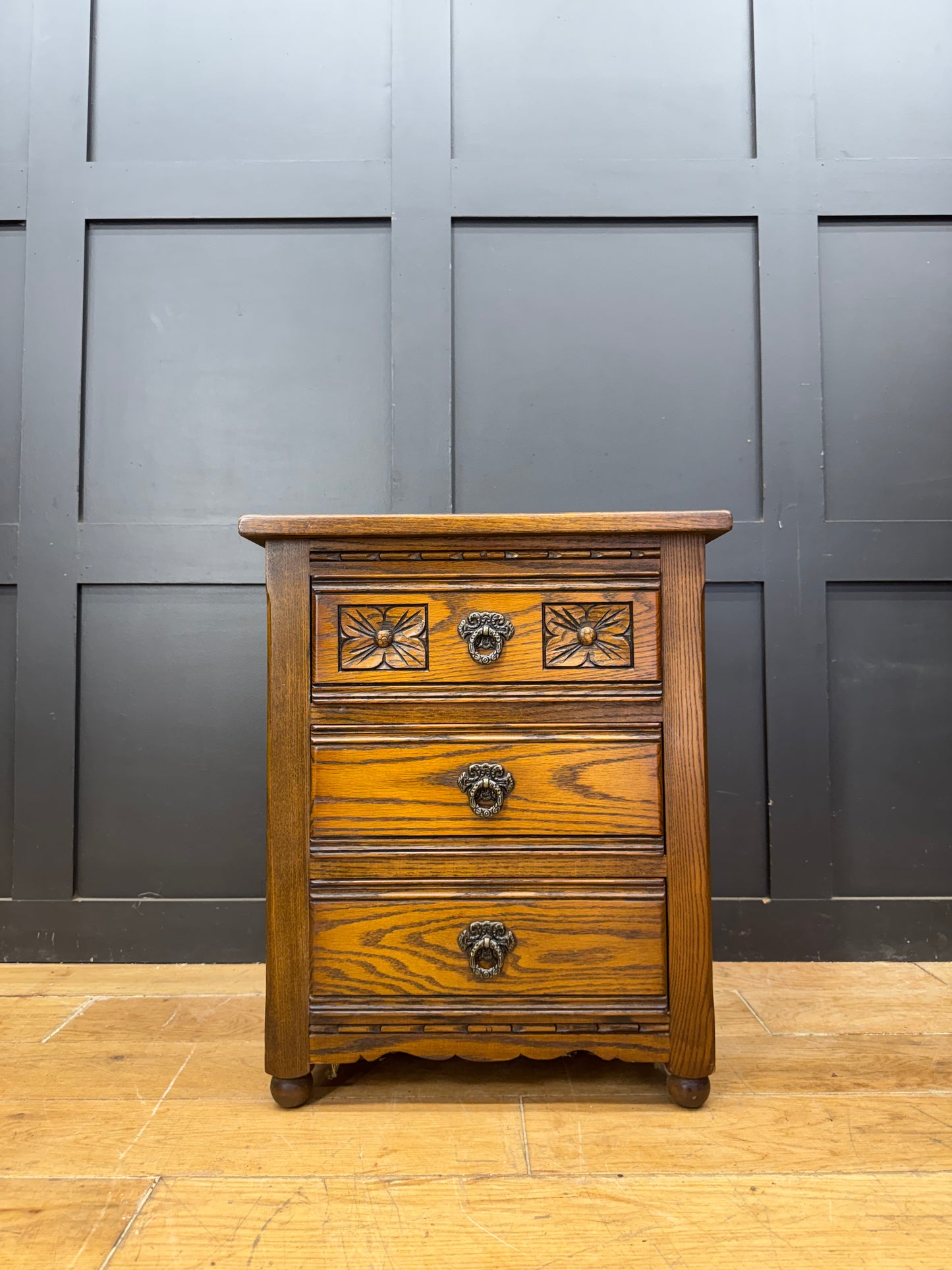 Old Charm Oak Bedside Cabinet 3 Drawer Chest of Drawers Wood Bros Vintage