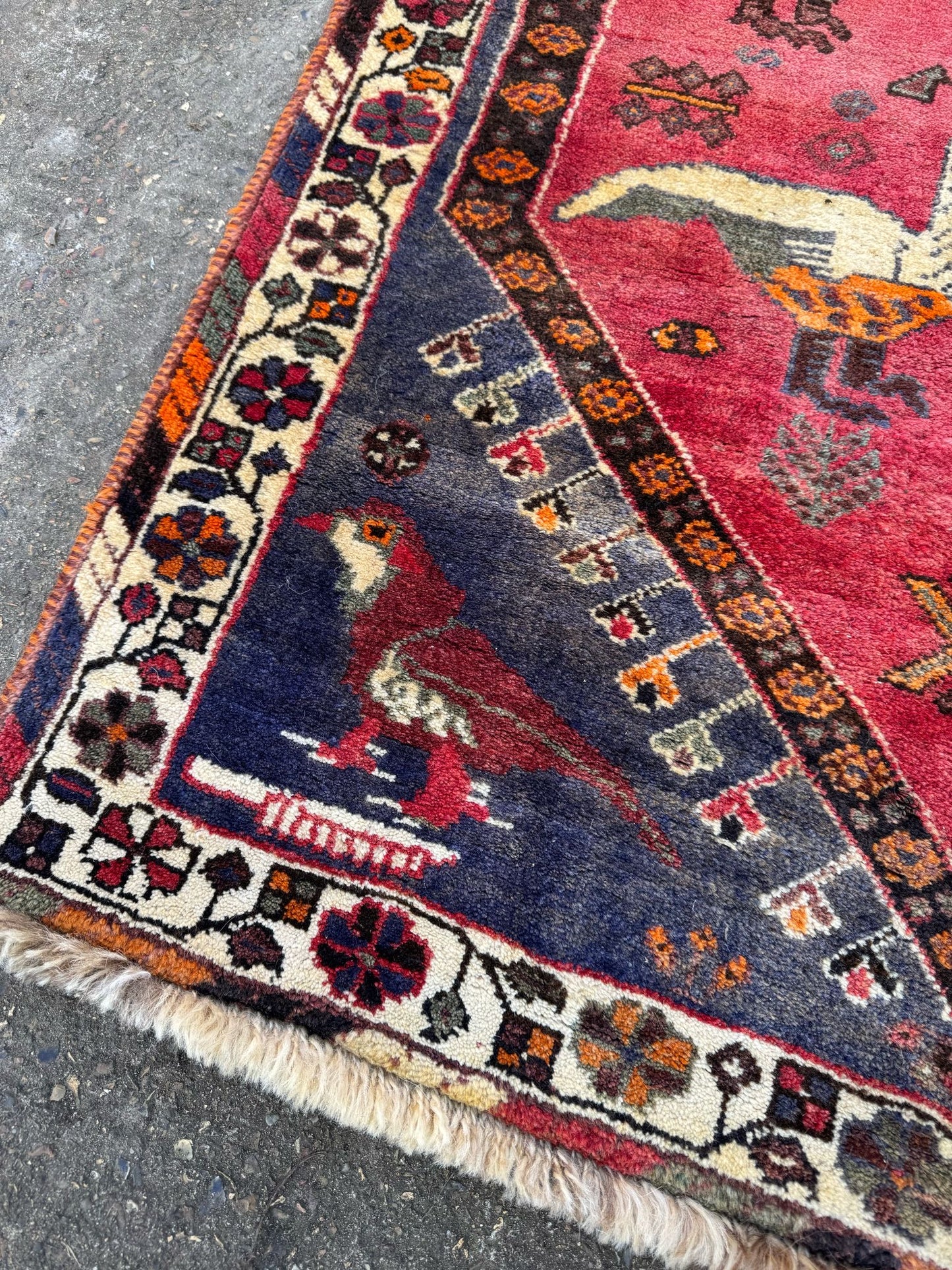 Vintage Handmade Wool Rug / Qashqai Gabbeh / Handmade 172cm x 133cm
