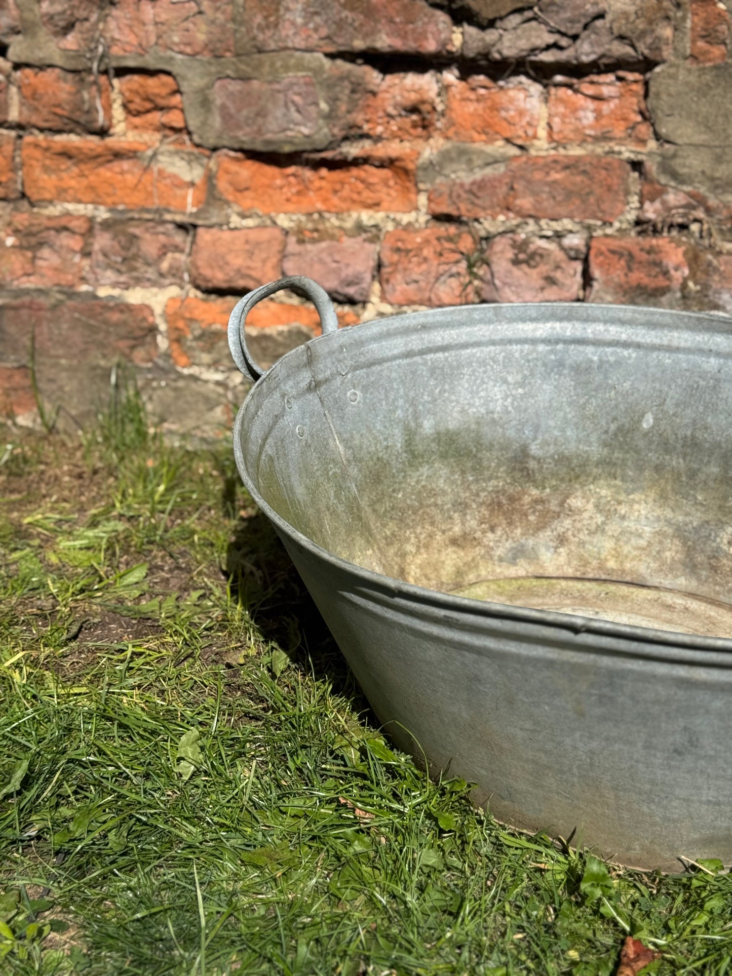 Vintage Galvanised Wash Tub  Trough Planter  / Lavender Planter Plant Pot B