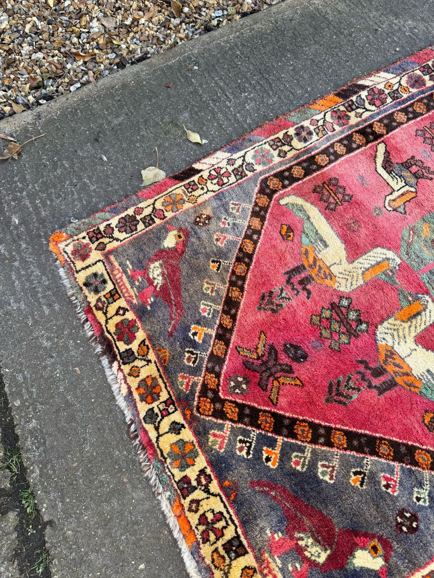 Vintage Handmade Wool Rug / Qashqai Gabbeh / Handmade 172cm x 133cm