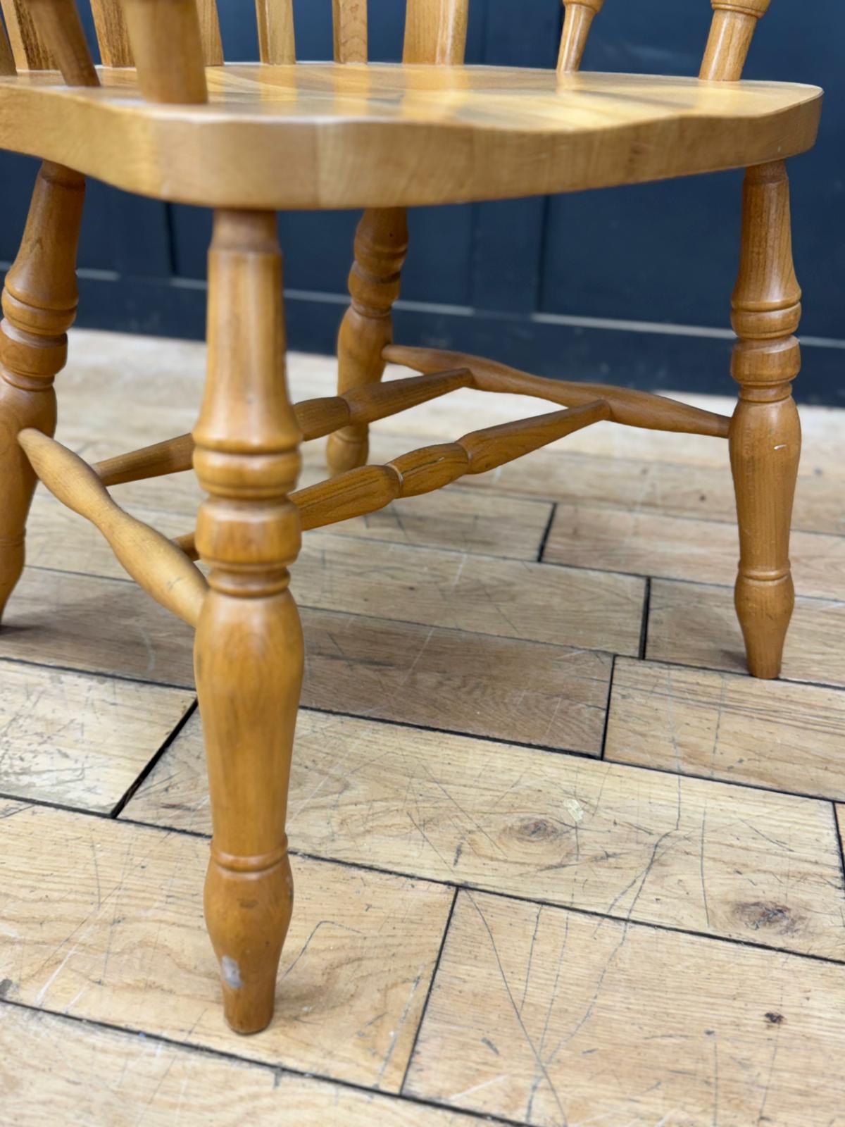 Preloved Farmhouse Beech Windsor Armchair / Kitchen Fireside Chair (B)