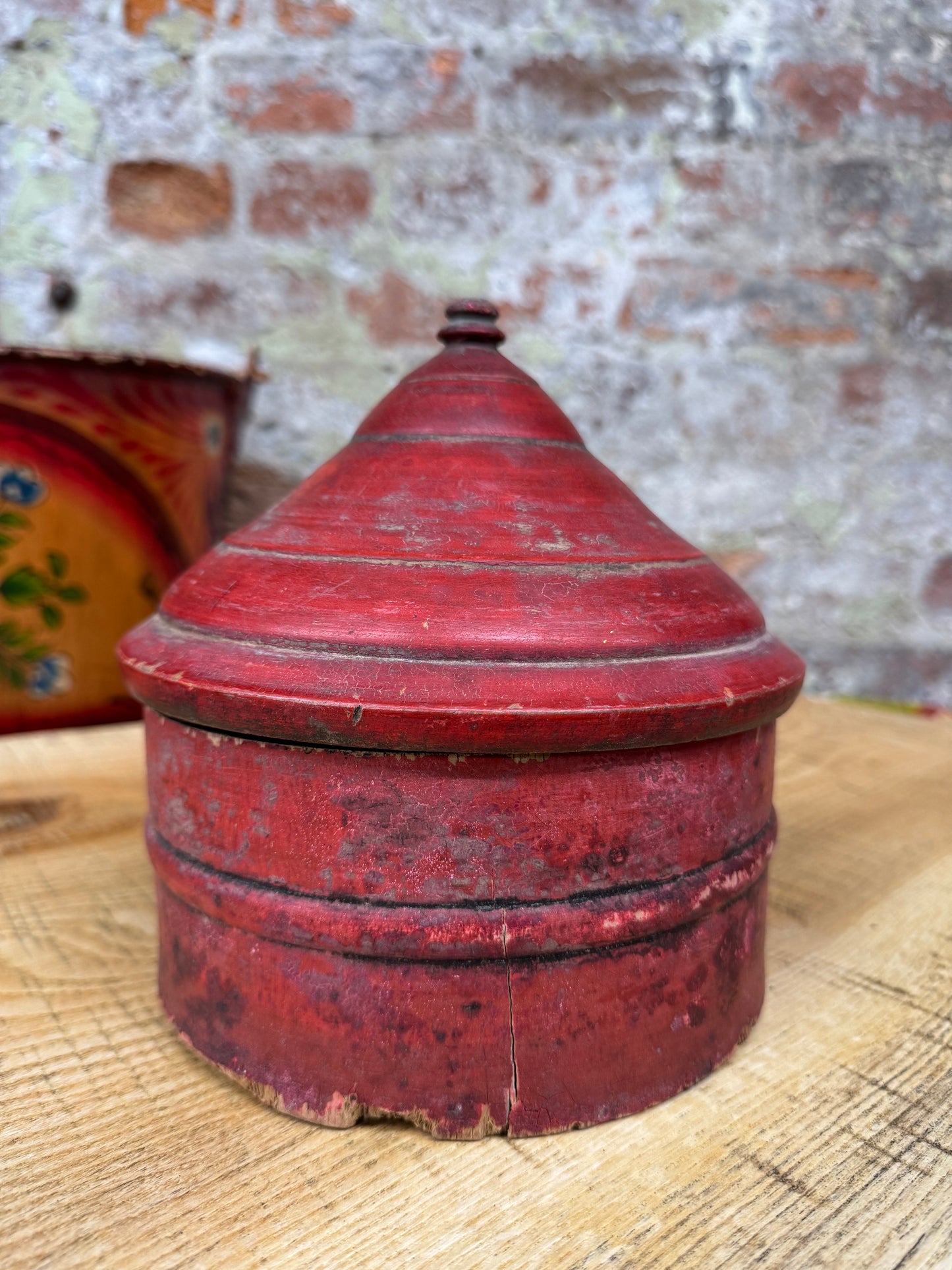 Vintage Tikka Box / Indian Red Box & Lid / Trinket Jewellery Storage Container A