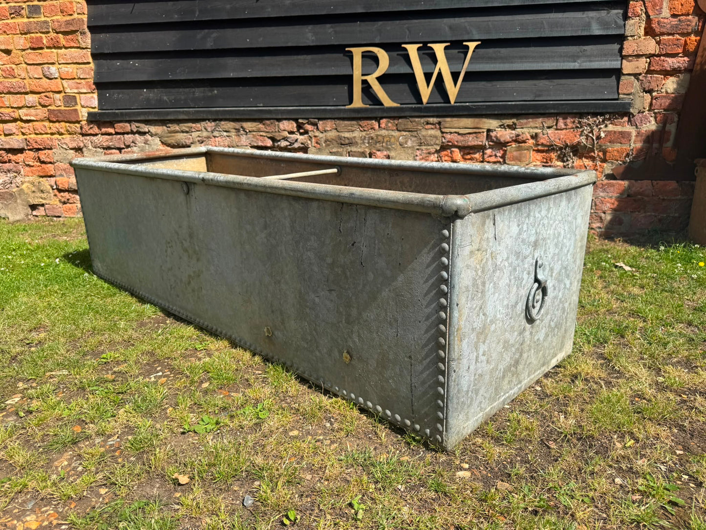 Large Antique Riveted Galvanised Water Trough Garden Planter 184cm (T4