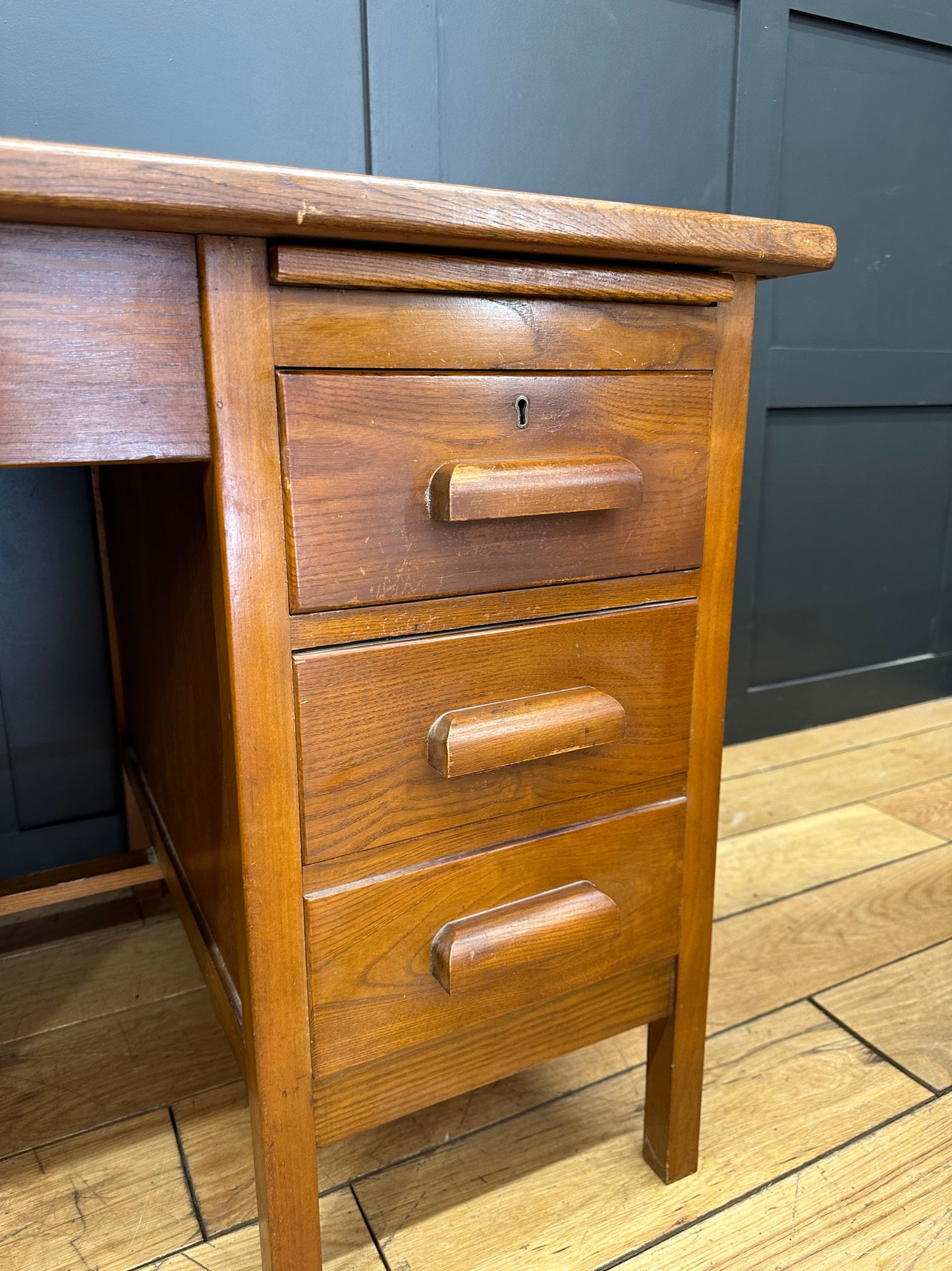 Vintage Oak Desk /  Office Desk / Vintage Writing Desk / Office Furniture