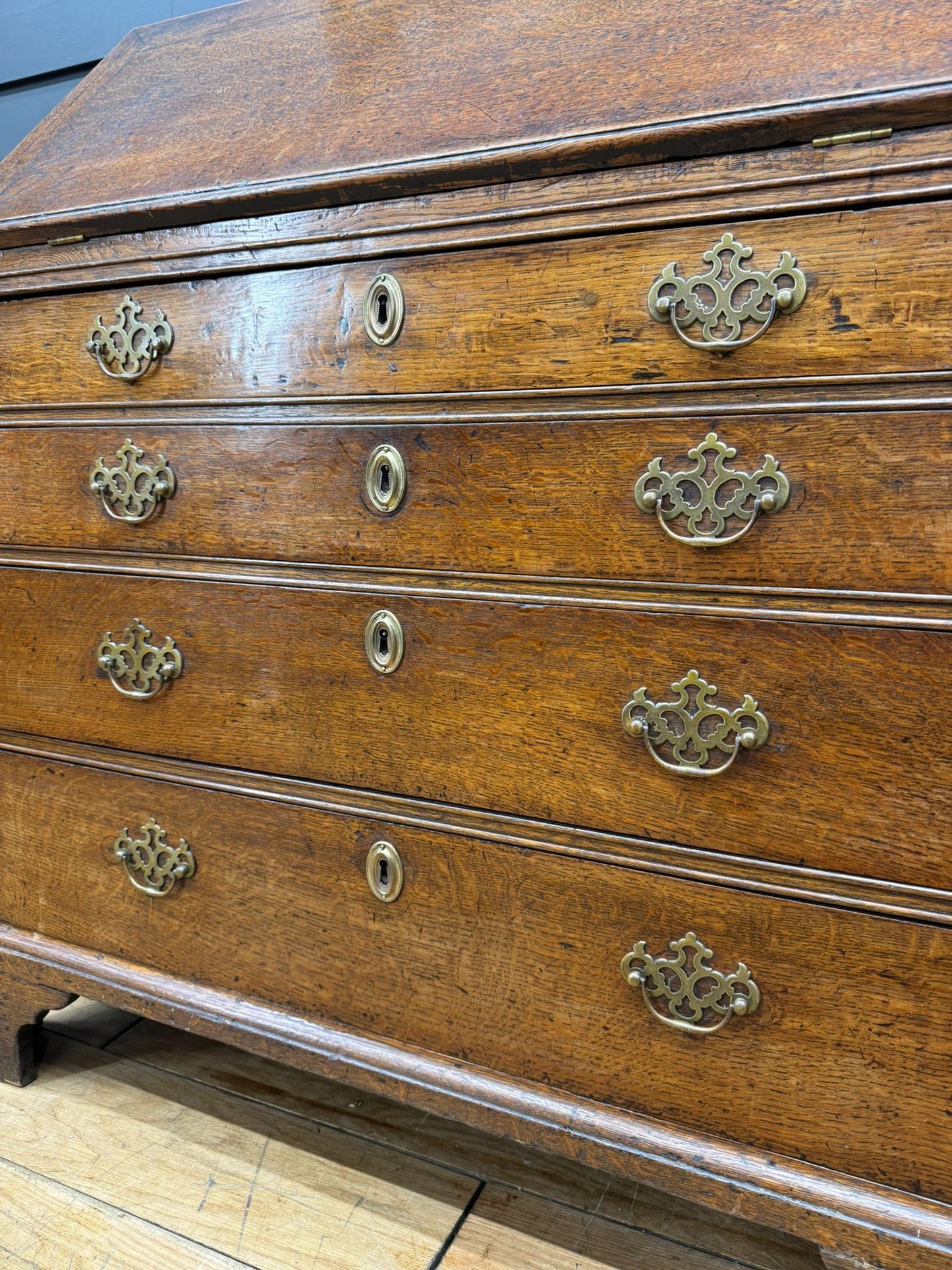 Georgian Oak Bureau Desk / Writing Desk / Hall Sideboard