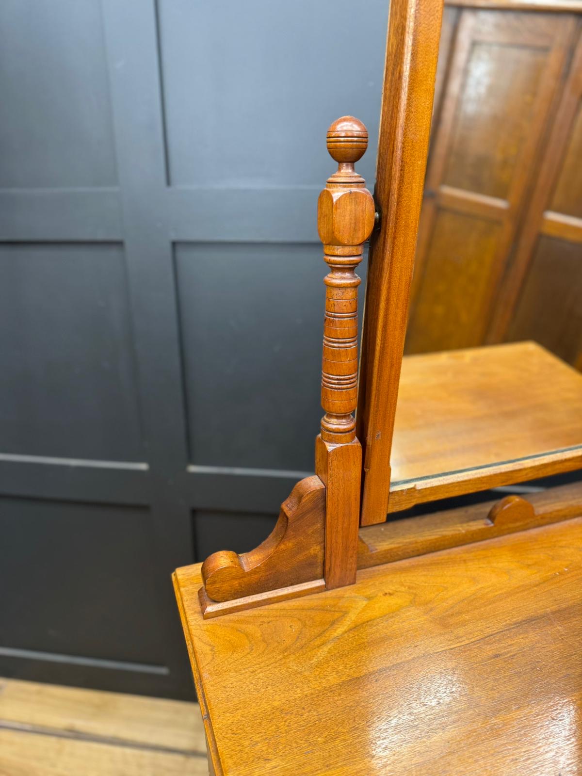 Antique Walnut Chest of Drawers by Maple & Co \ Edwardian Dressing Table