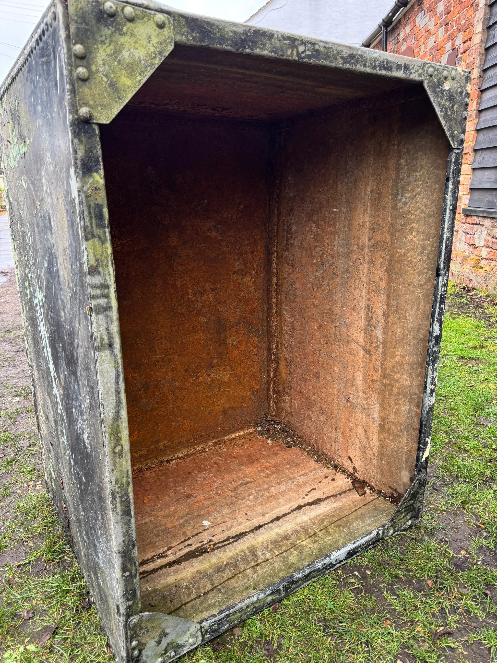 Riveted Galvanised Trough Planter /  Raised Flower Bed Plant Pot Log Store Z10 RUSTIC WAREHOUSE NORFOLK