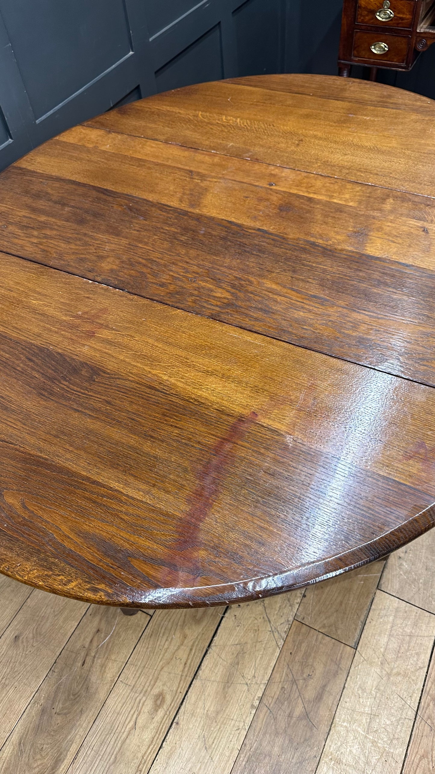 Vintage Oval Oak Table / Extending Drop Leaf Gate Leg Table / Sideboard