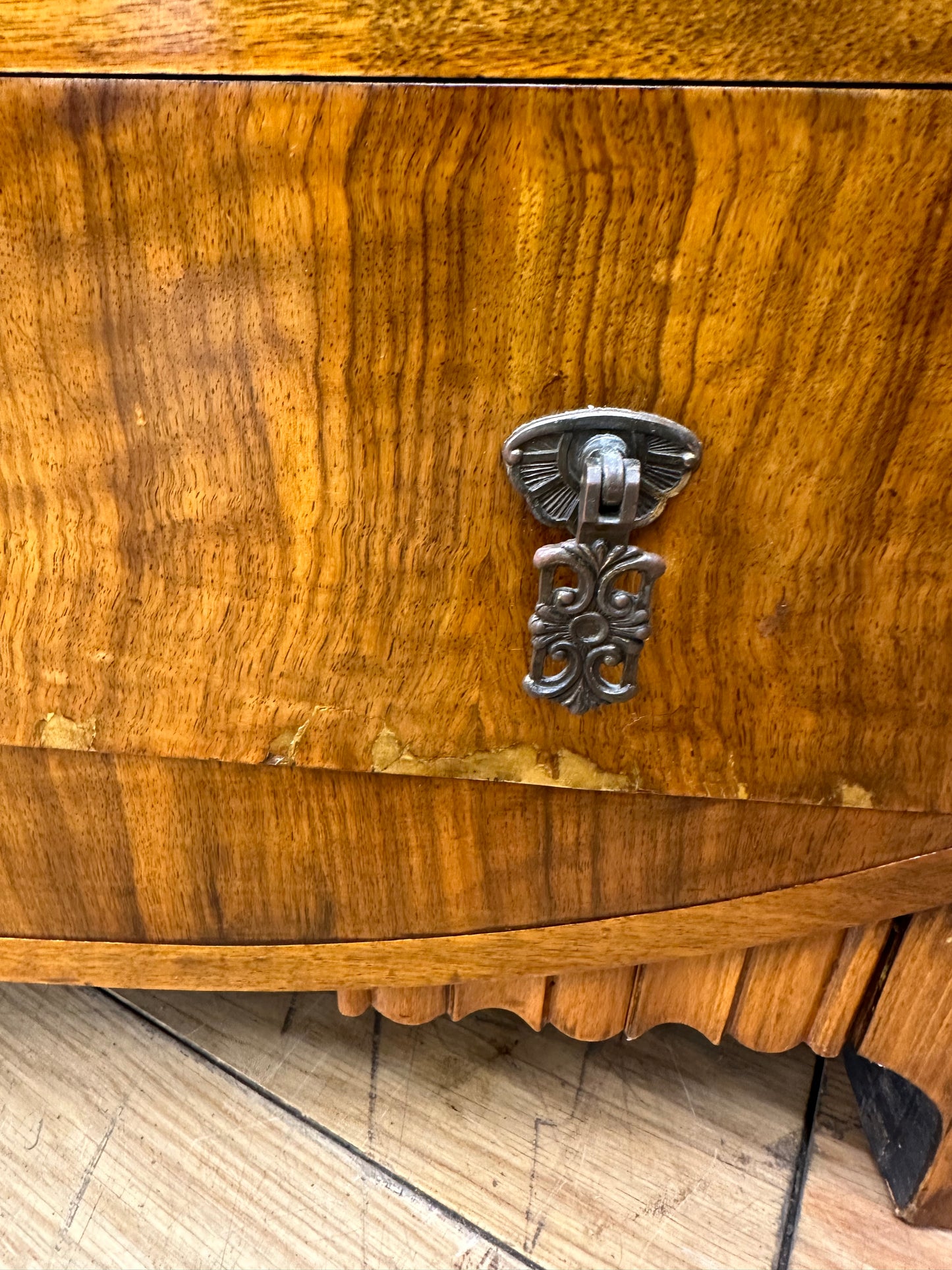 Art Deco Burr Walnut Dressing Table / Chest of Drawers / Bedroom Dresser
