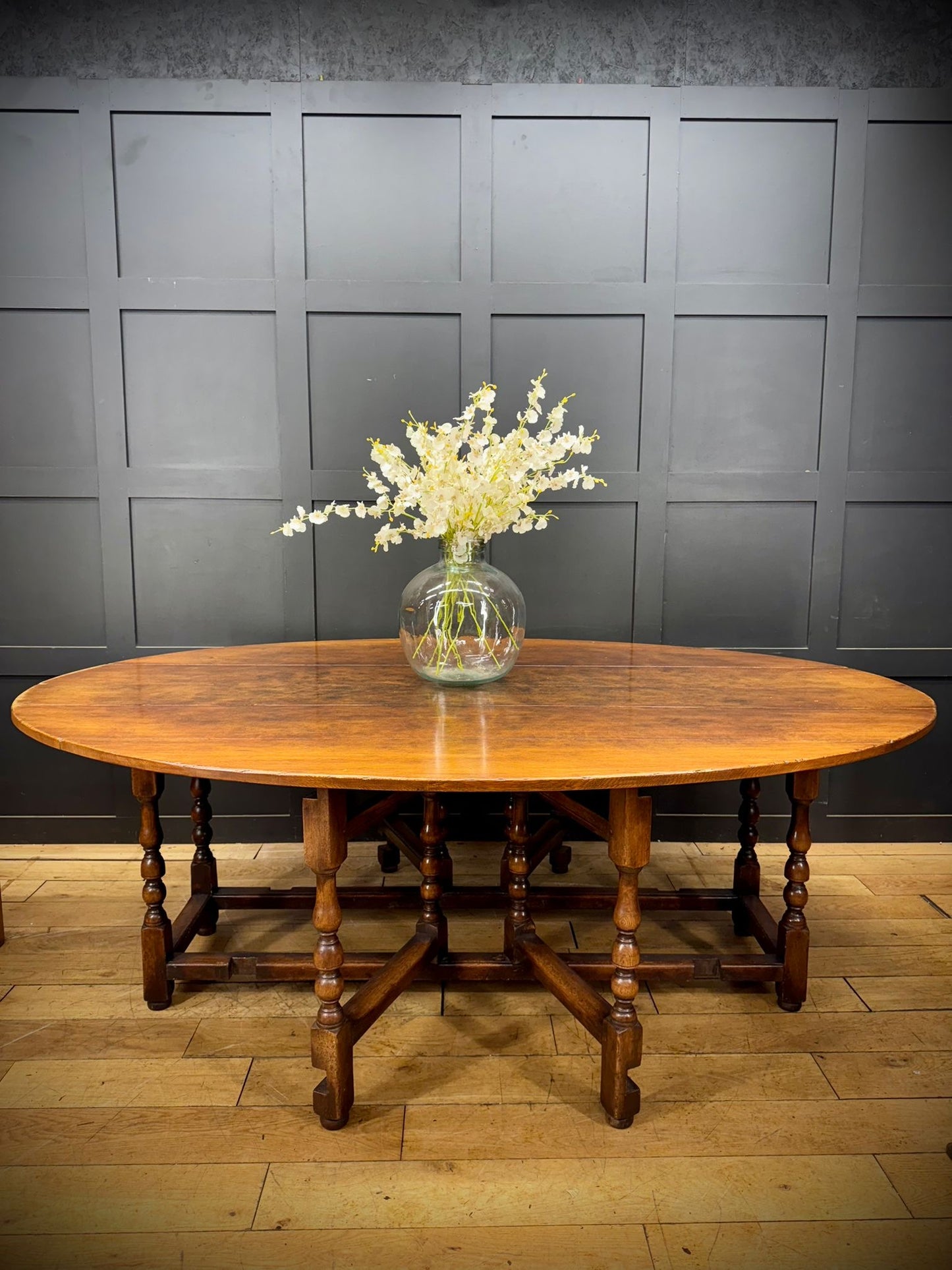 Antique Oak Wake Table Gateleg Dining Table / Large Kitchen table sideboard