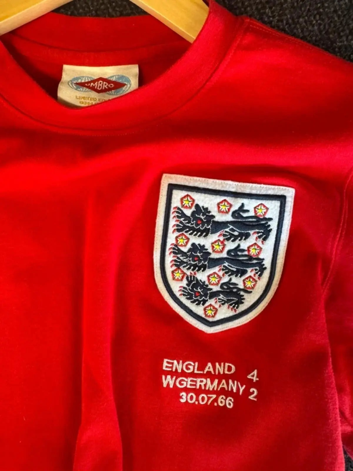 Vintage Umbro England Football Top Limited Edition Men’s Small women’s 8/10 #354