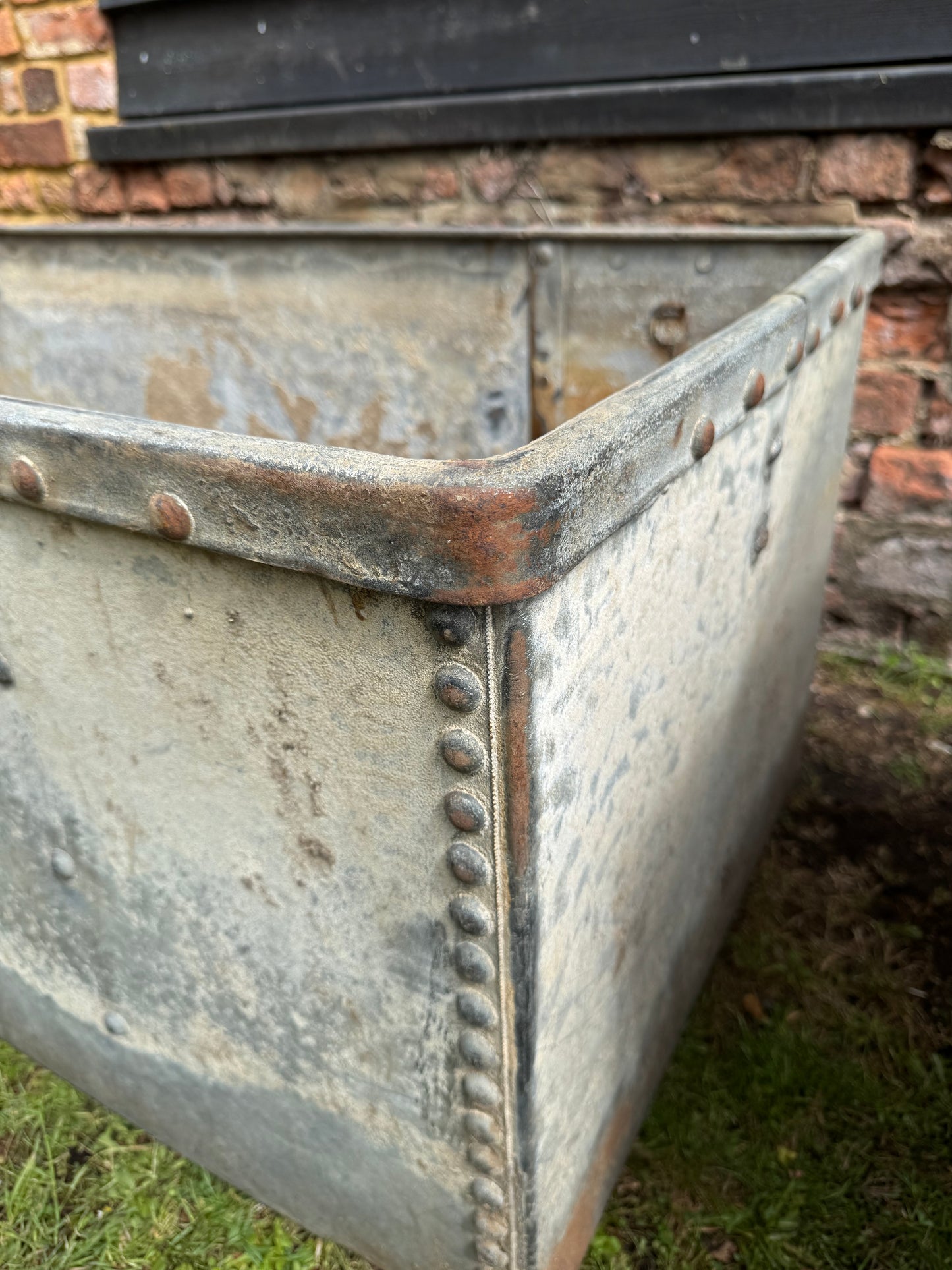 Pair Antique Riveted Galvanised Garden Planters Troughs Water Tanks Pots T3