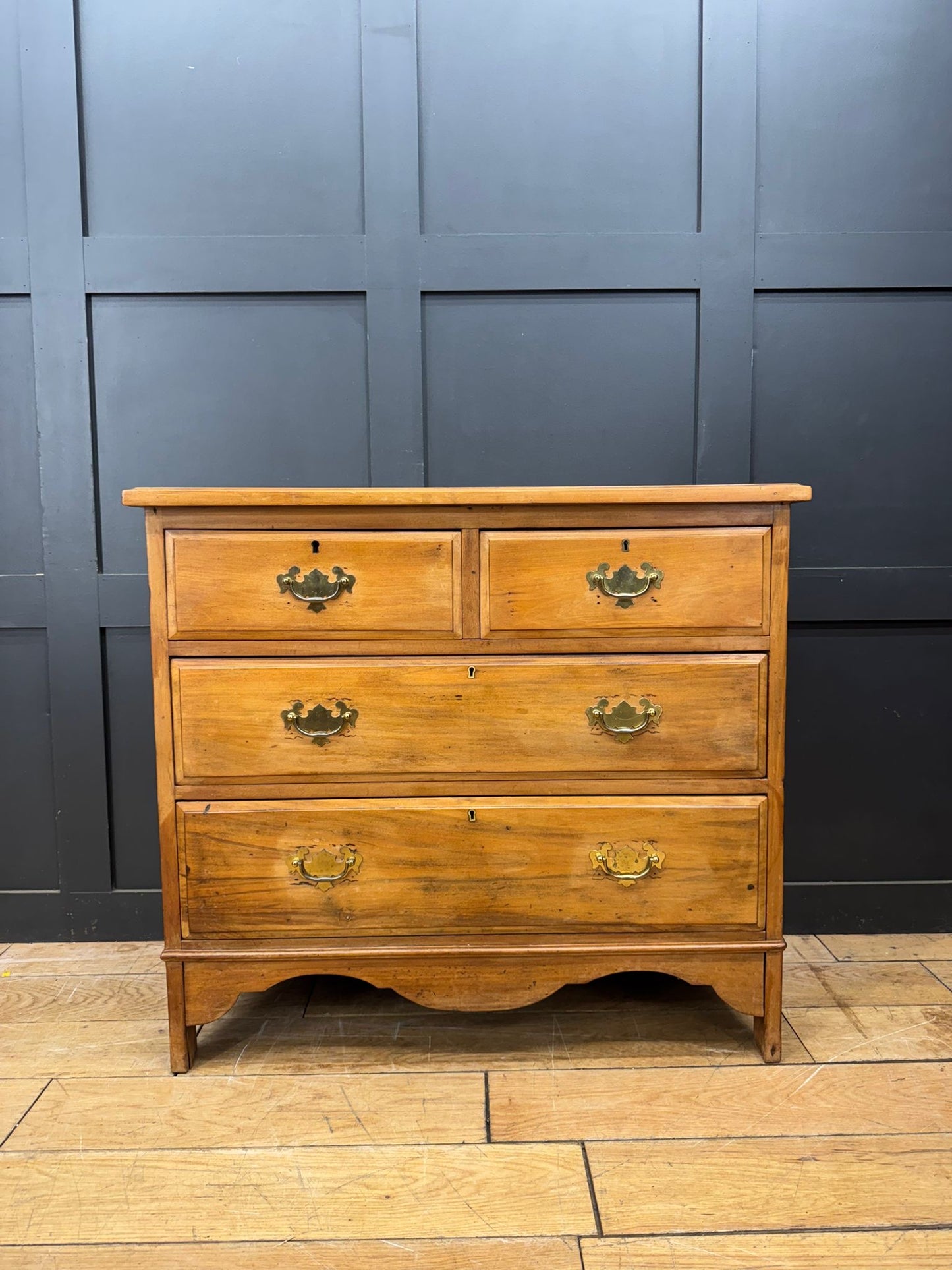 Edwardian Satin Walnut Chest of Drawers – Bedroom Storage