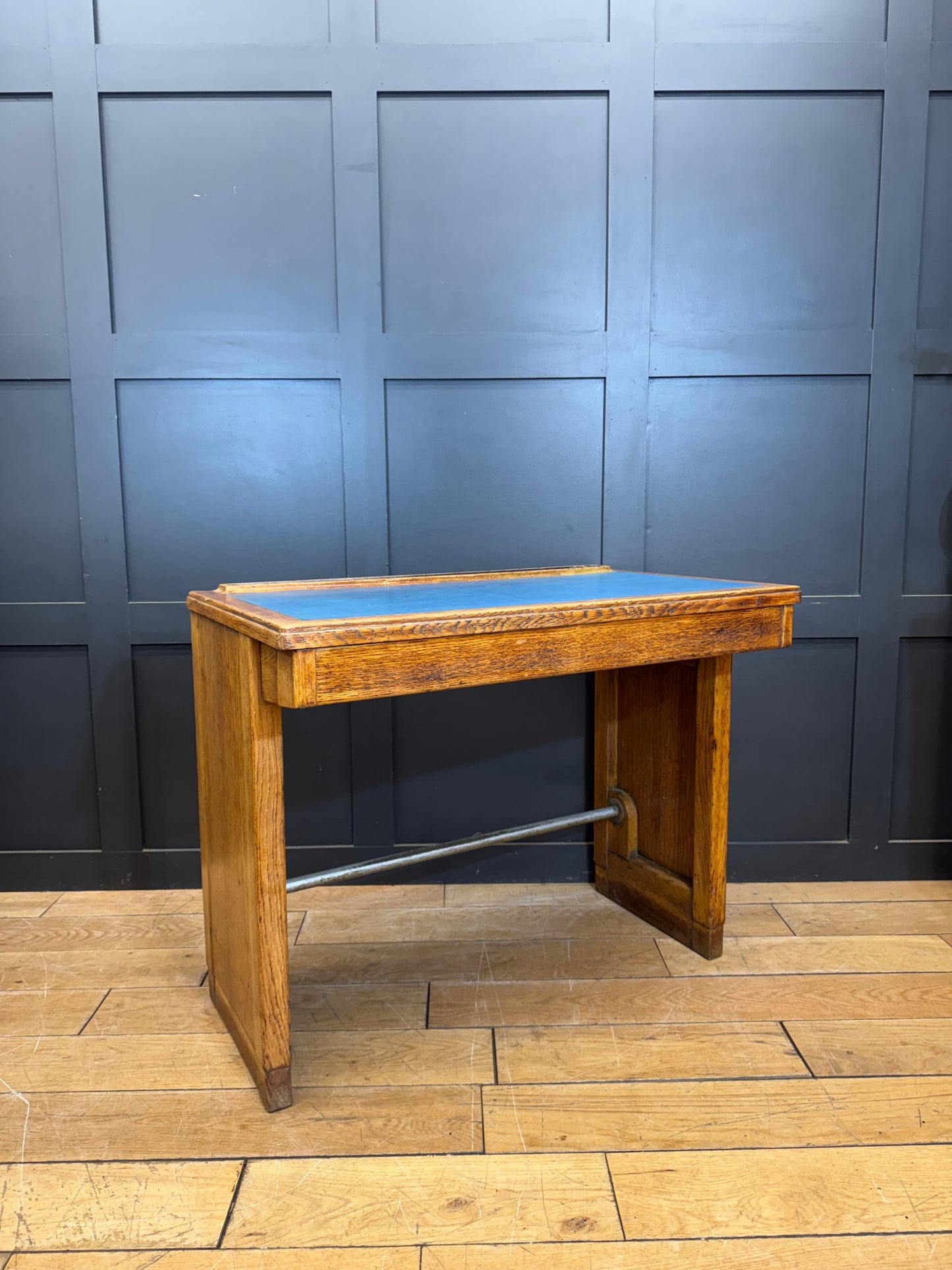 Vintage Oak Desk / Office Desk / Computer  Desk / Office Furniture