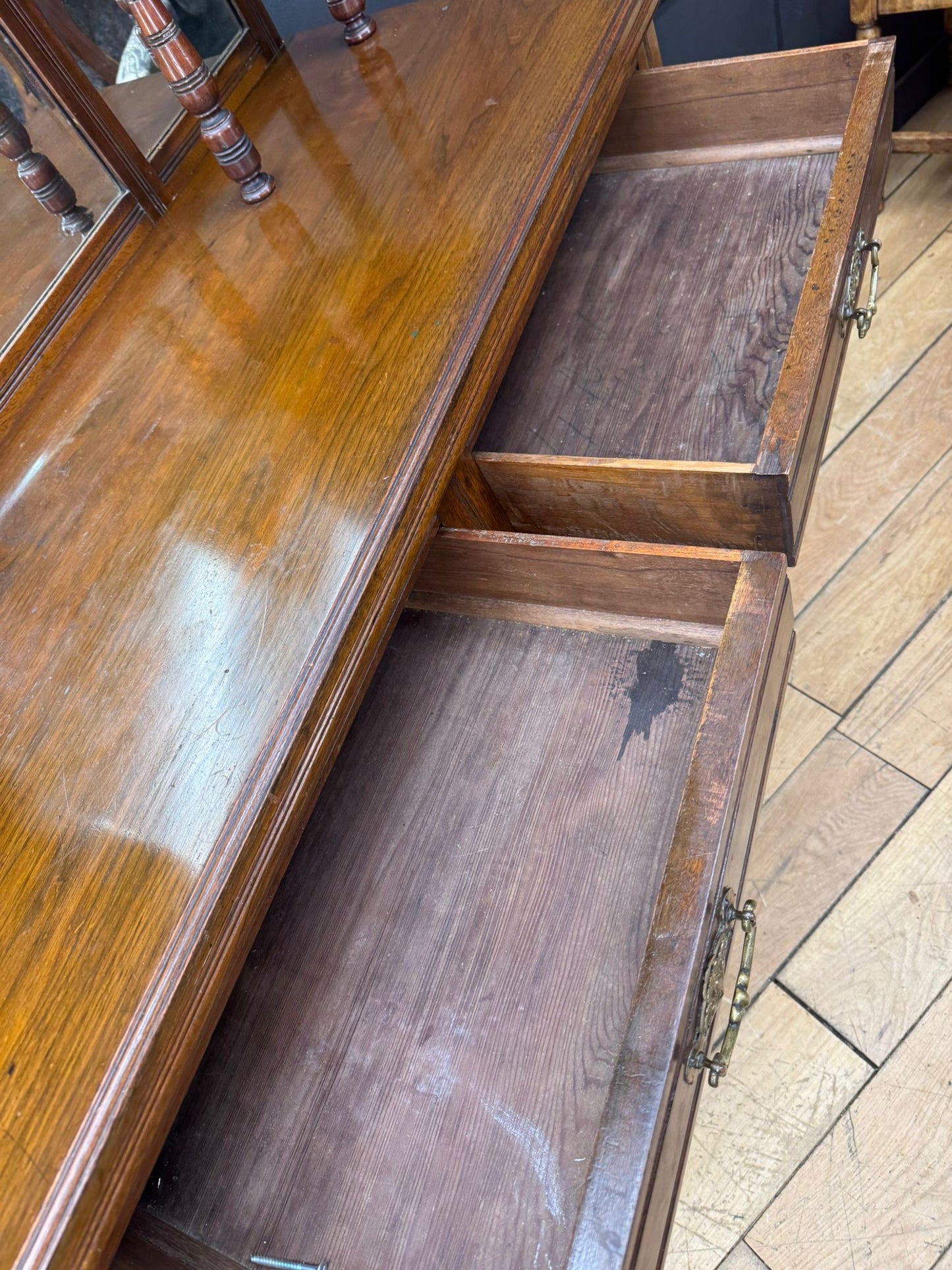 Edwardian Walnut Mirrored Sideboard with Carved Detail