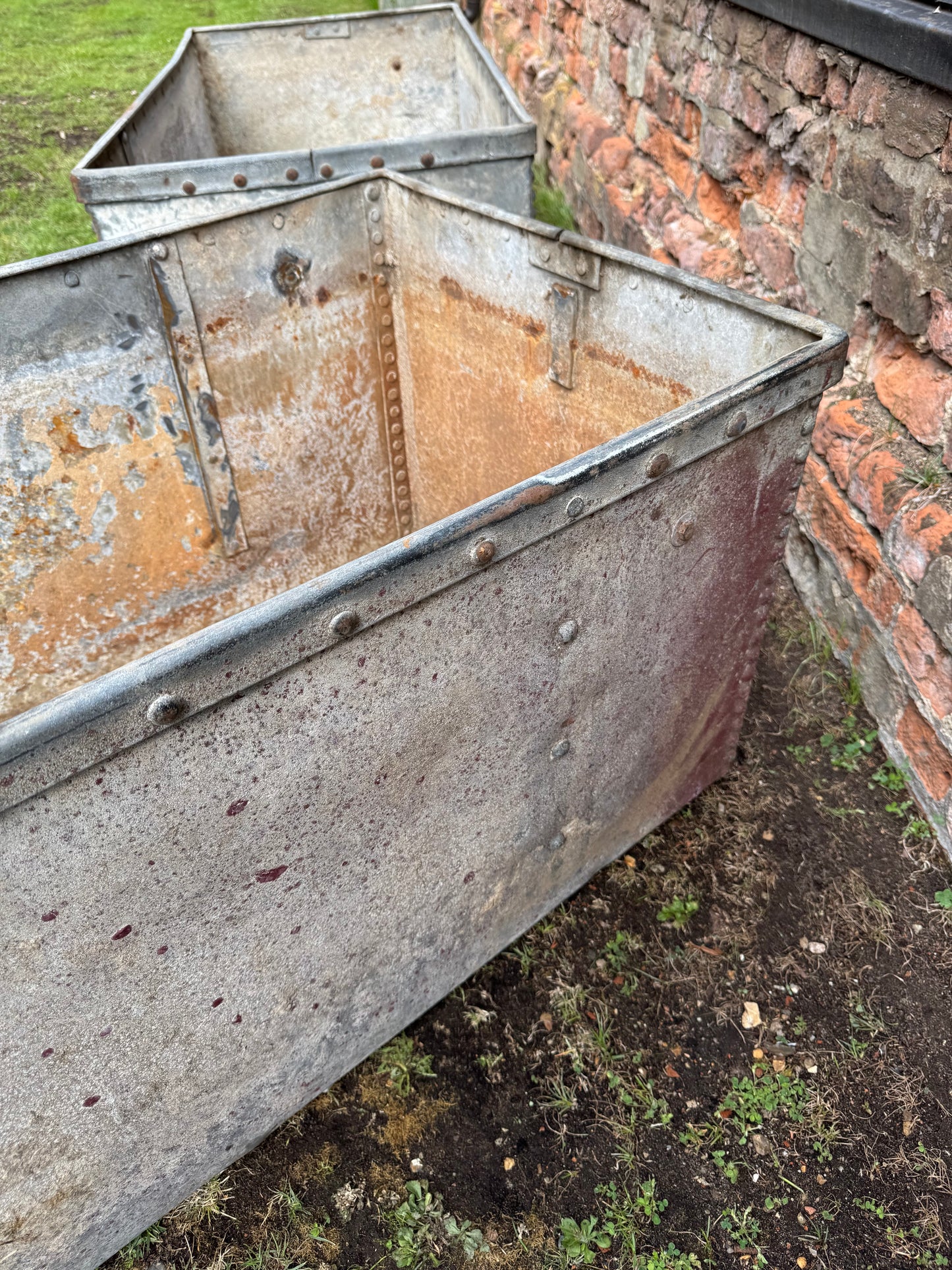 Pair Antique Riveted Galvanised Garden Planters Troughs Water Tanks Pots T3