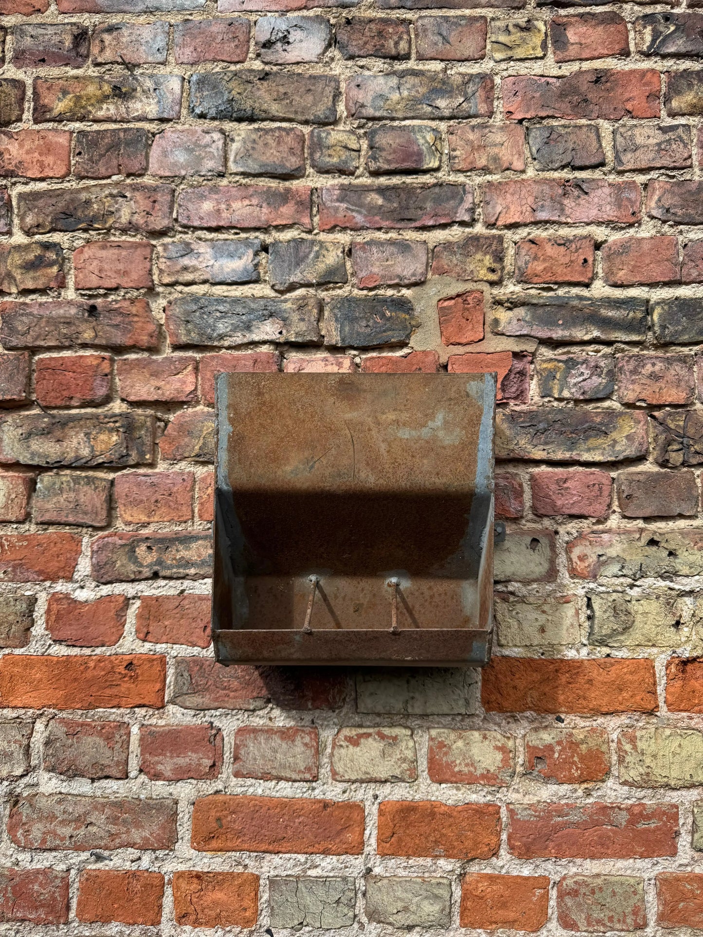 Vintage Wall Mounted Metal Planter Rustic Garden Herb Flower Holder Plant Pot RUSTIC WAREHOUSE NORFOLK