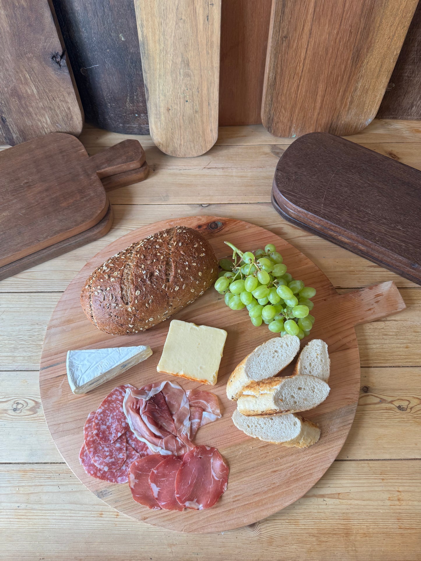 Wooden Bread Board / Chopping Board / Antipasti Sharing Platter / Cheese Board