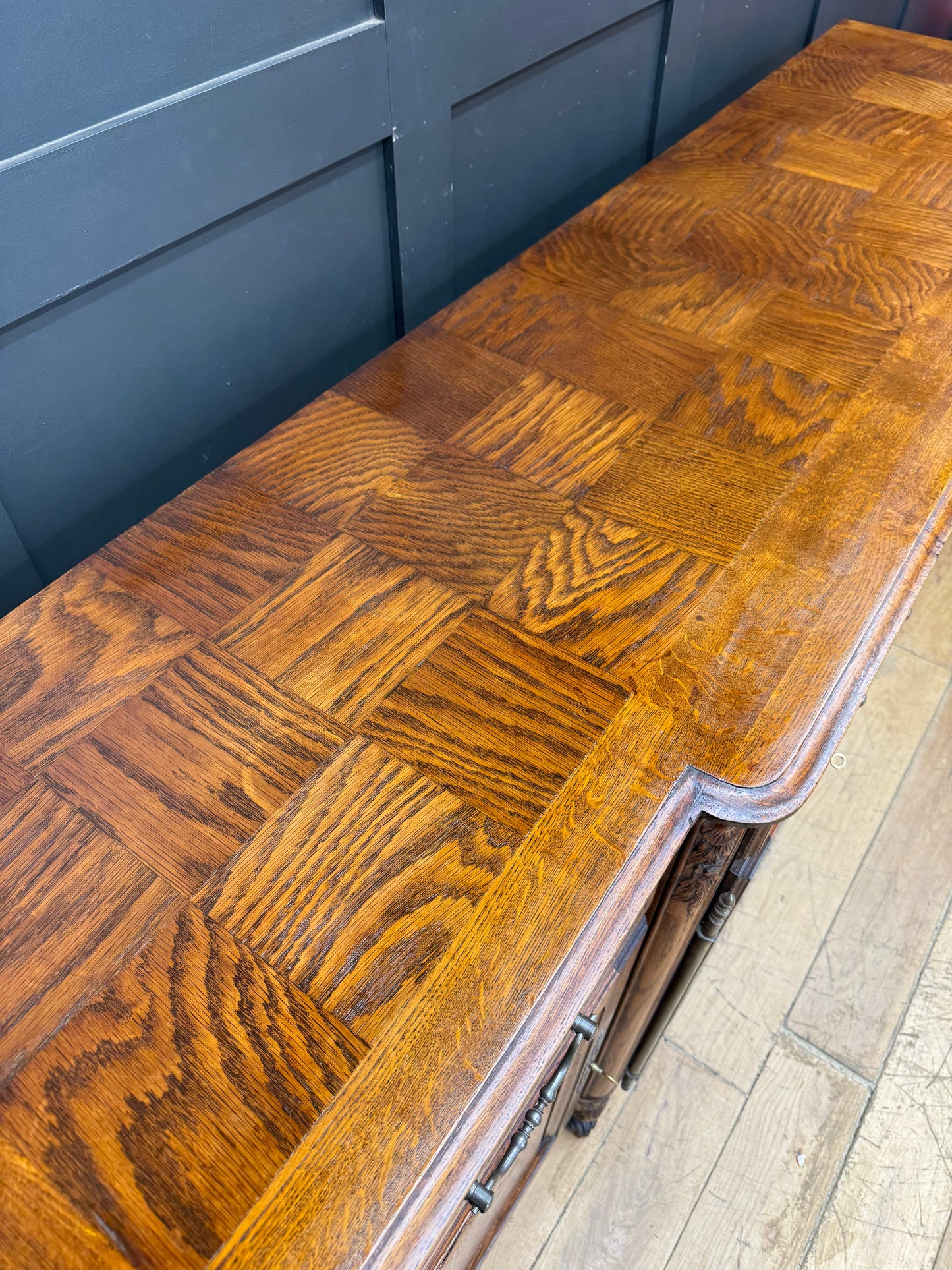French Provincial Oak Breakfront Sideboard Buffet Cabinet Credenza 4 Door Large