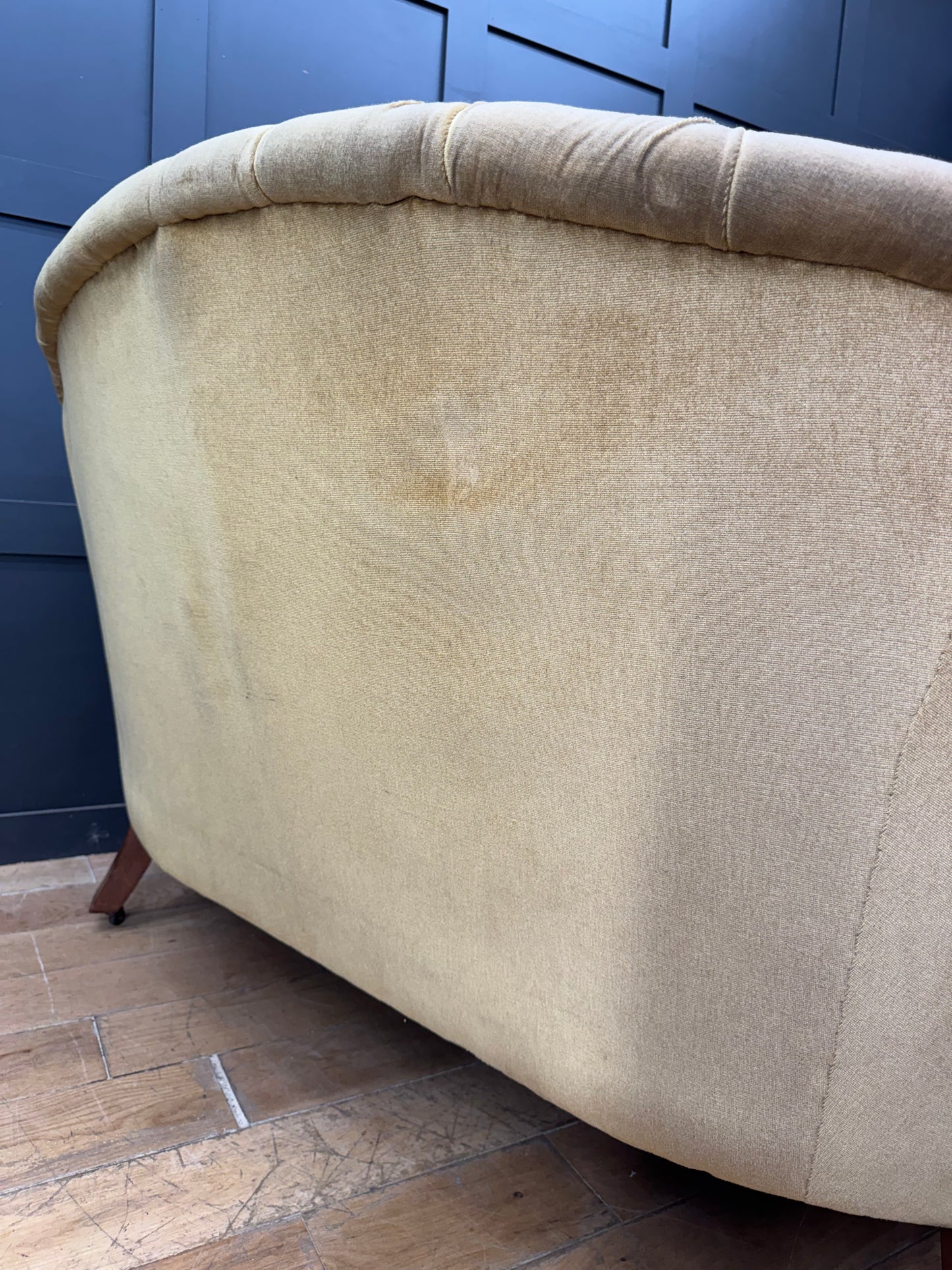 Victorian Style Button Back Sofa Settee Couch 2 Seater Dralon Castors Clam Back