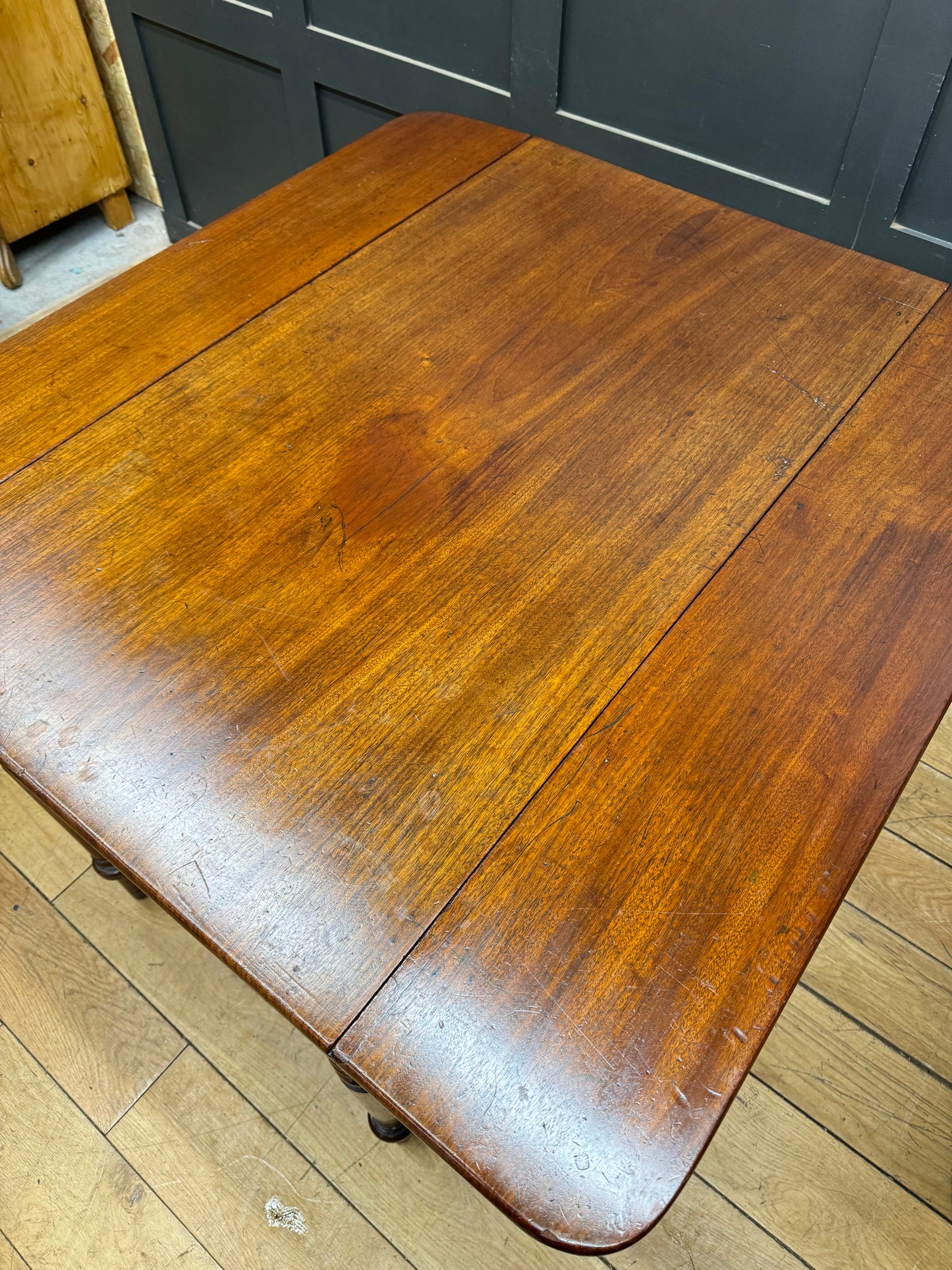 Antique Large Extending Mahogany Pembroke Table / Drop Leaf Sideboard