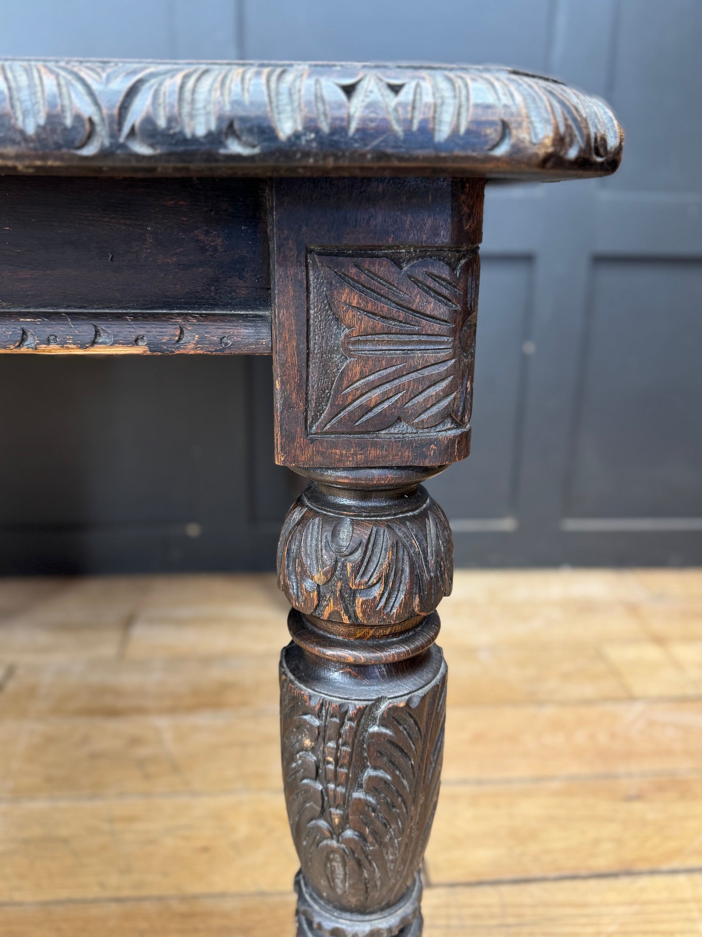 Antique Carved Oak Dining Kitchen farmhouse Table / Victorian