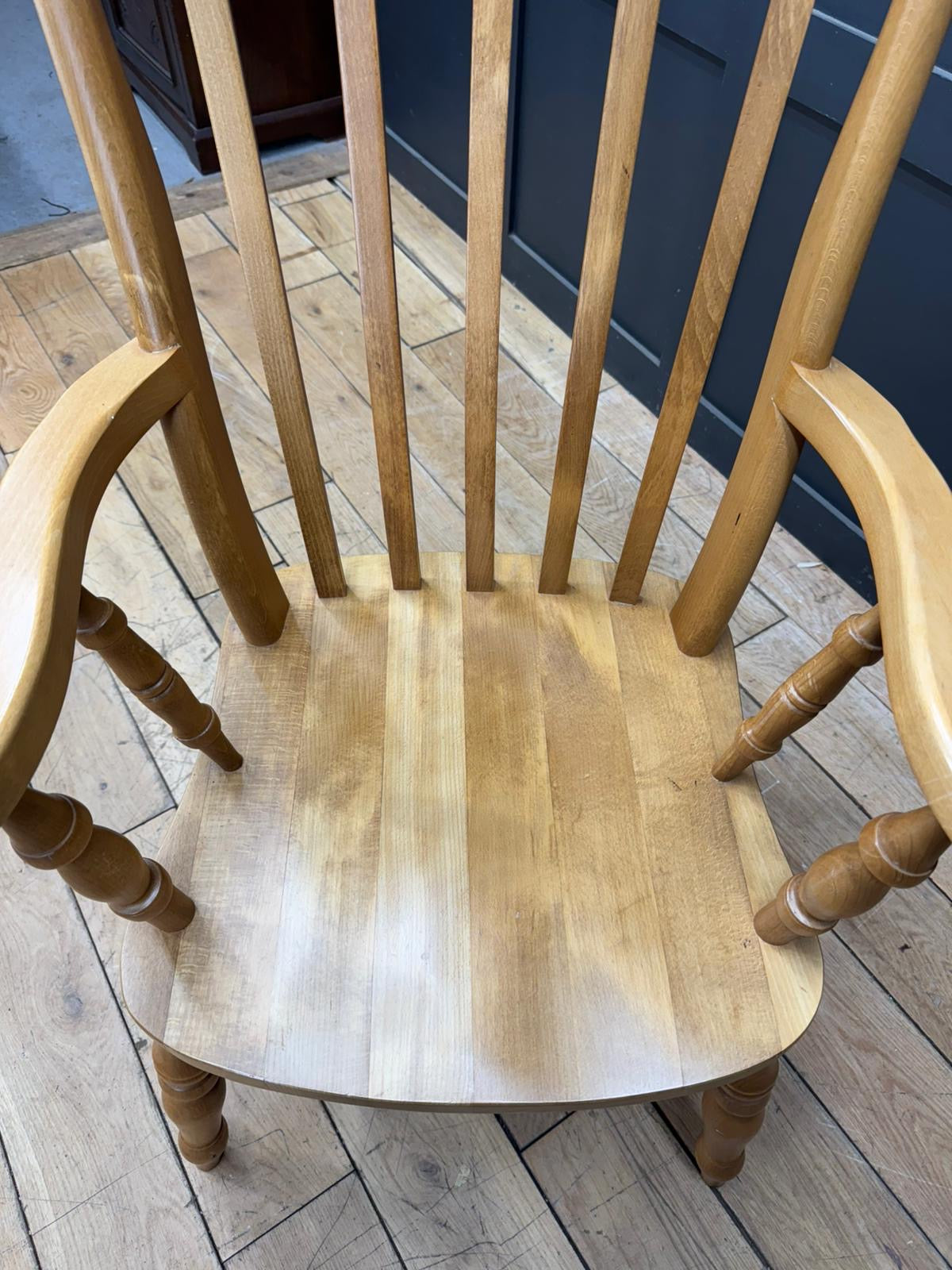 Preloved Farmhouse Beech Windsor Armchair / Kitchen Fireside Chair (B)