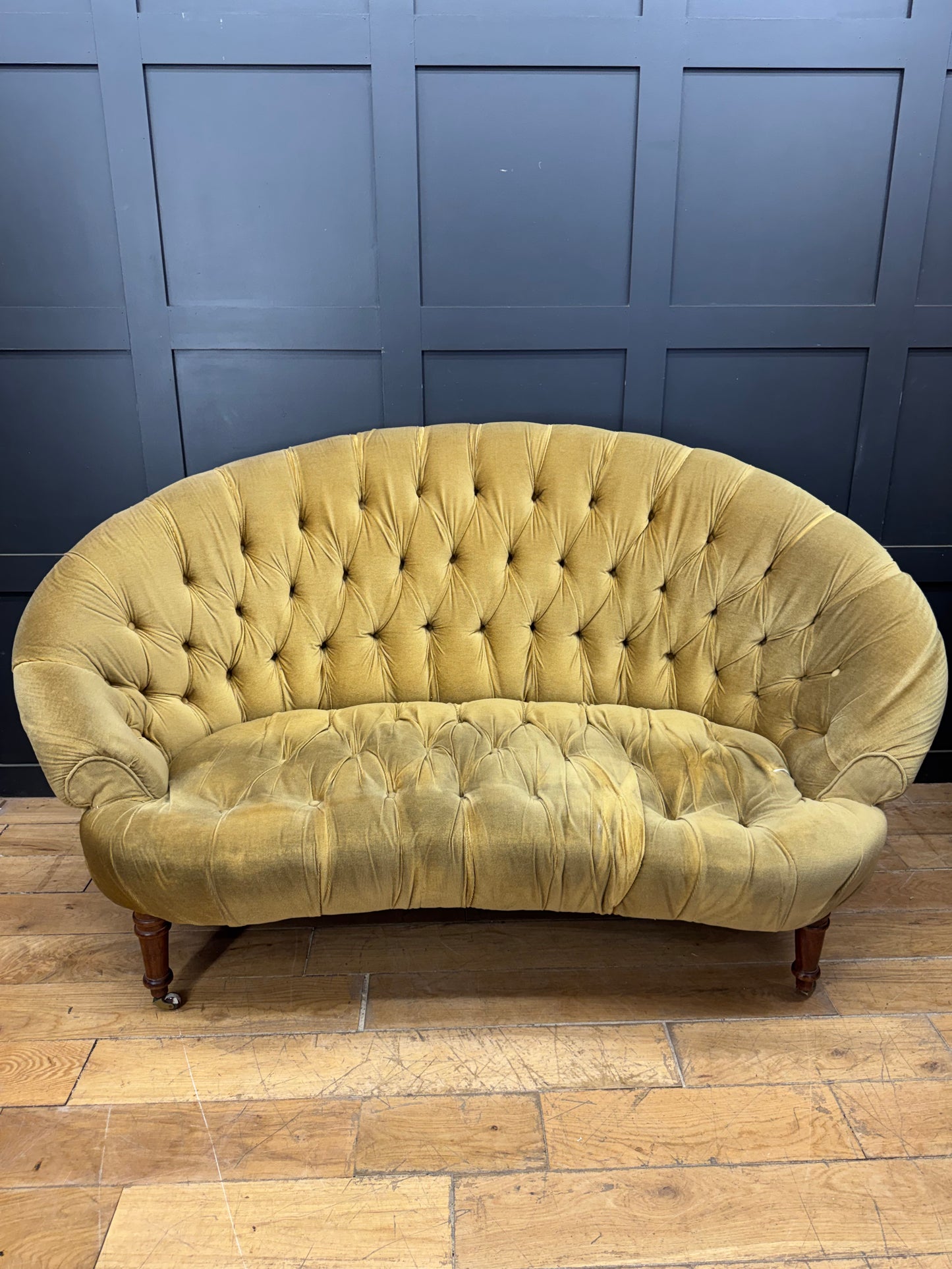 Victorian Style Button Back Sofa Settee Couch 2 Seater Dralon Castors Clam Back