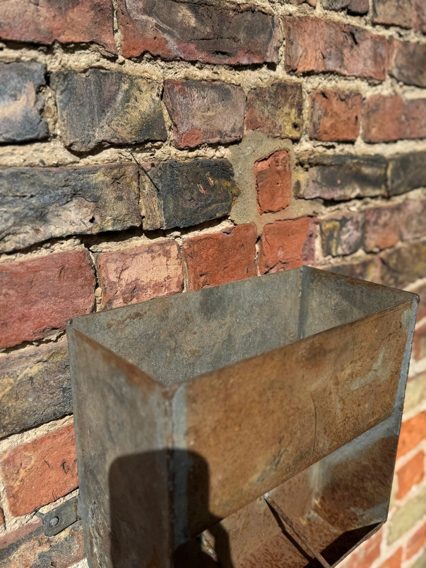 Vintage Wall Mounted Metal Planter Rustic Garden Herb Flower Holder Plant Pot RUSTIC WAREHOUSE NORFOLK