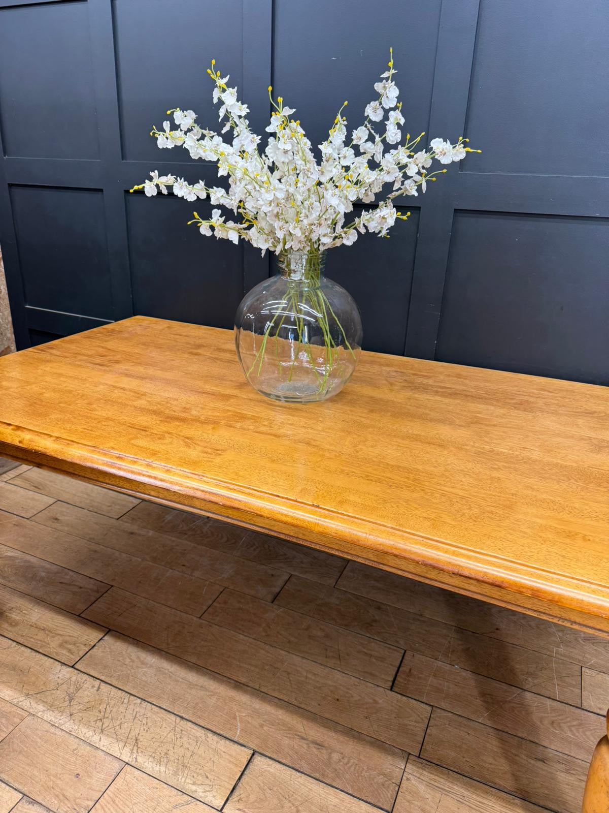 Large Beech Farmhouse Dining Table with Turned Legs – 6 to 10 Seater