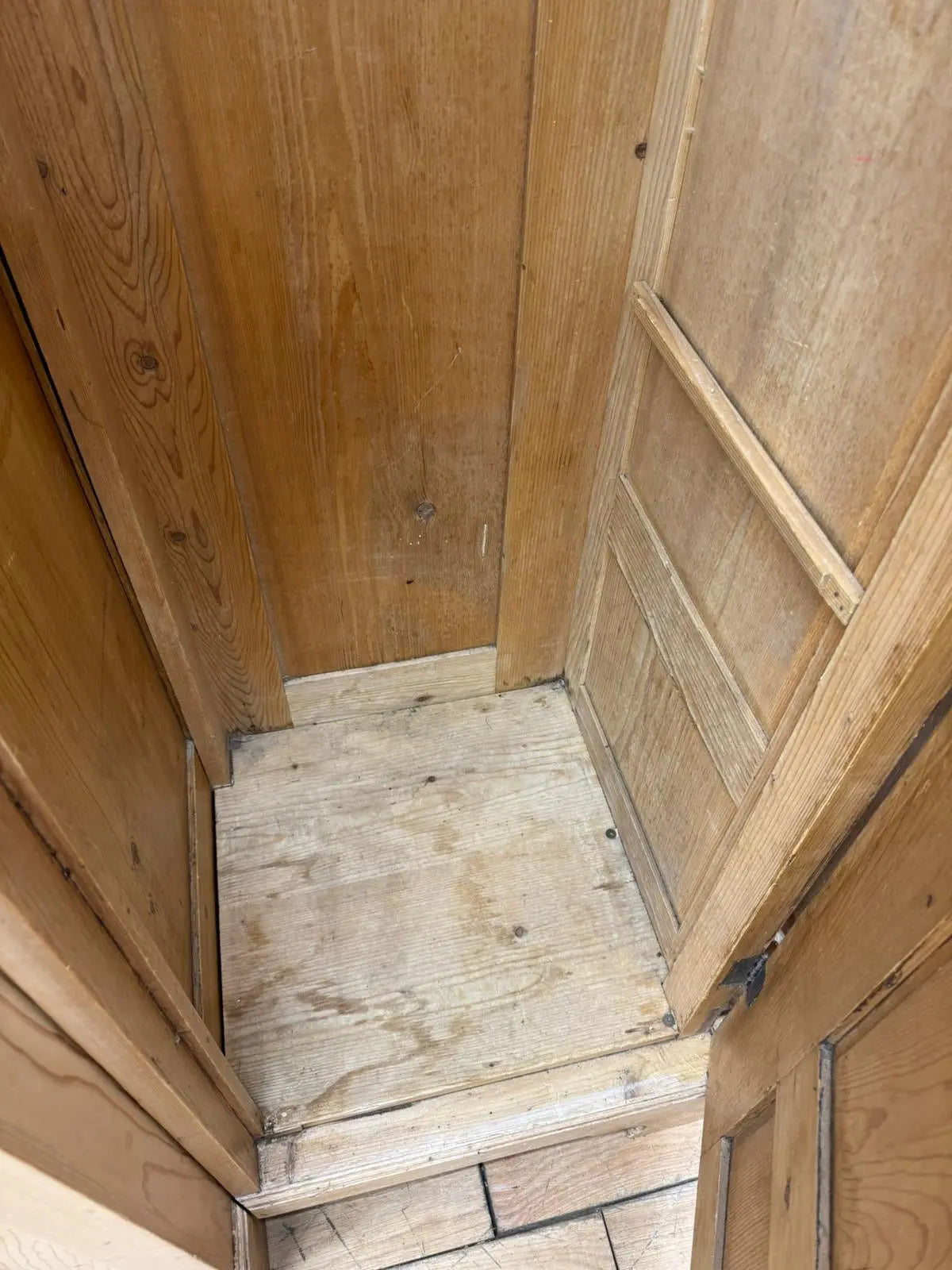 Victorian Pine Triple Wardrobe / Knock-Down Linen Press Style RUSTIC WAREHOUSE NORFOLK