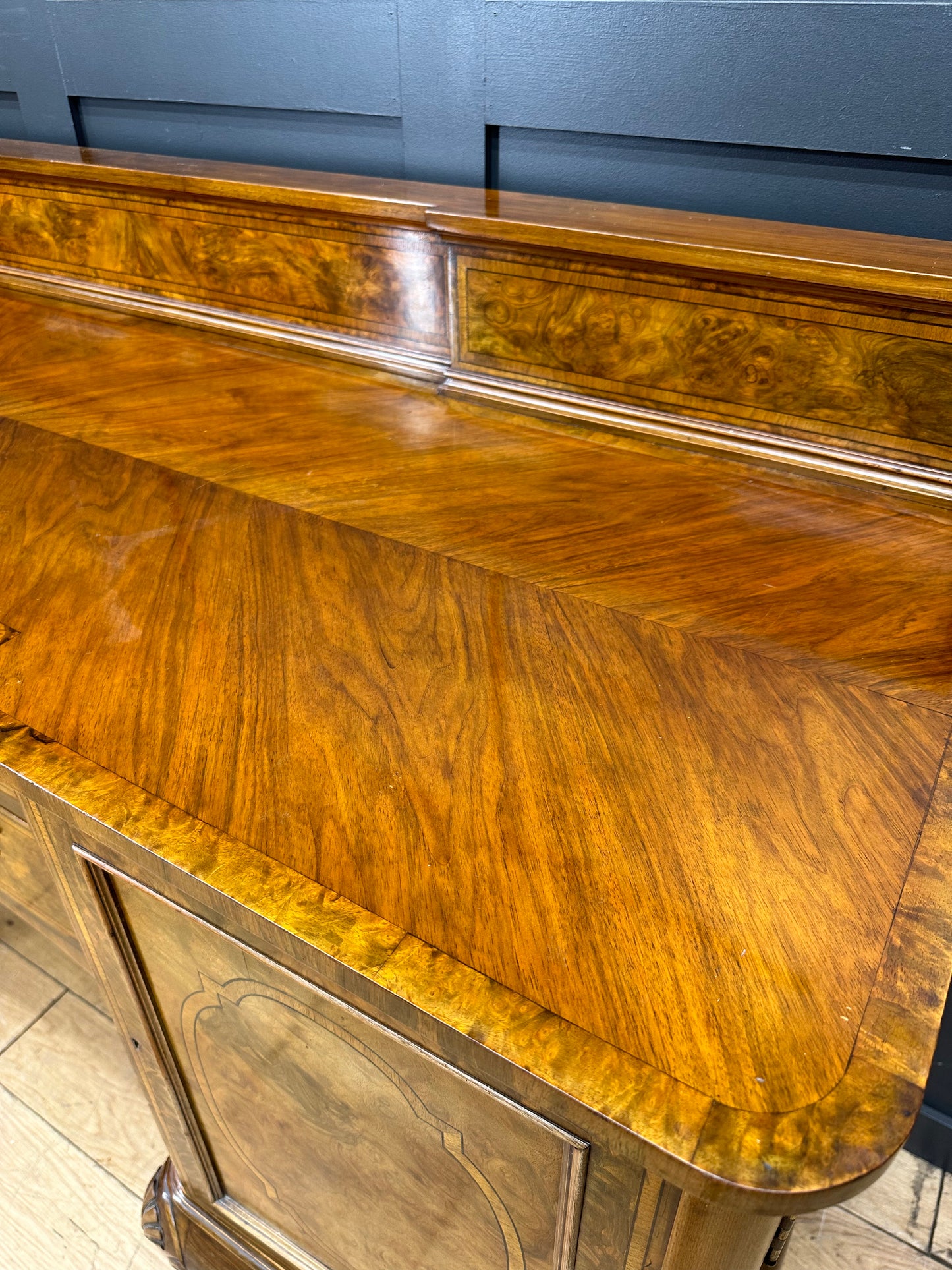 Antique Queen Anne Burr Walnut Sideboard  / Drinks Cabinet / Buffet Server