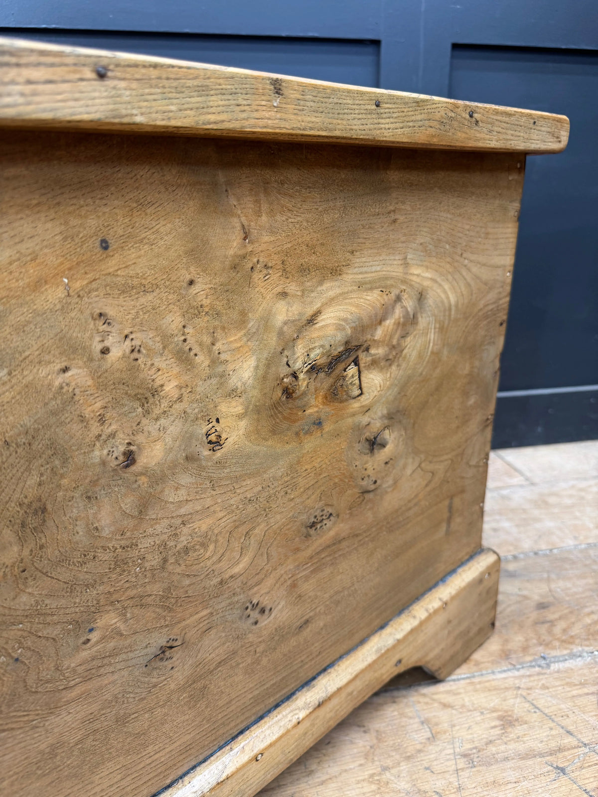 18th Century Antique Elm Blanket Chest Coffer Trunk Coffee Table Storage