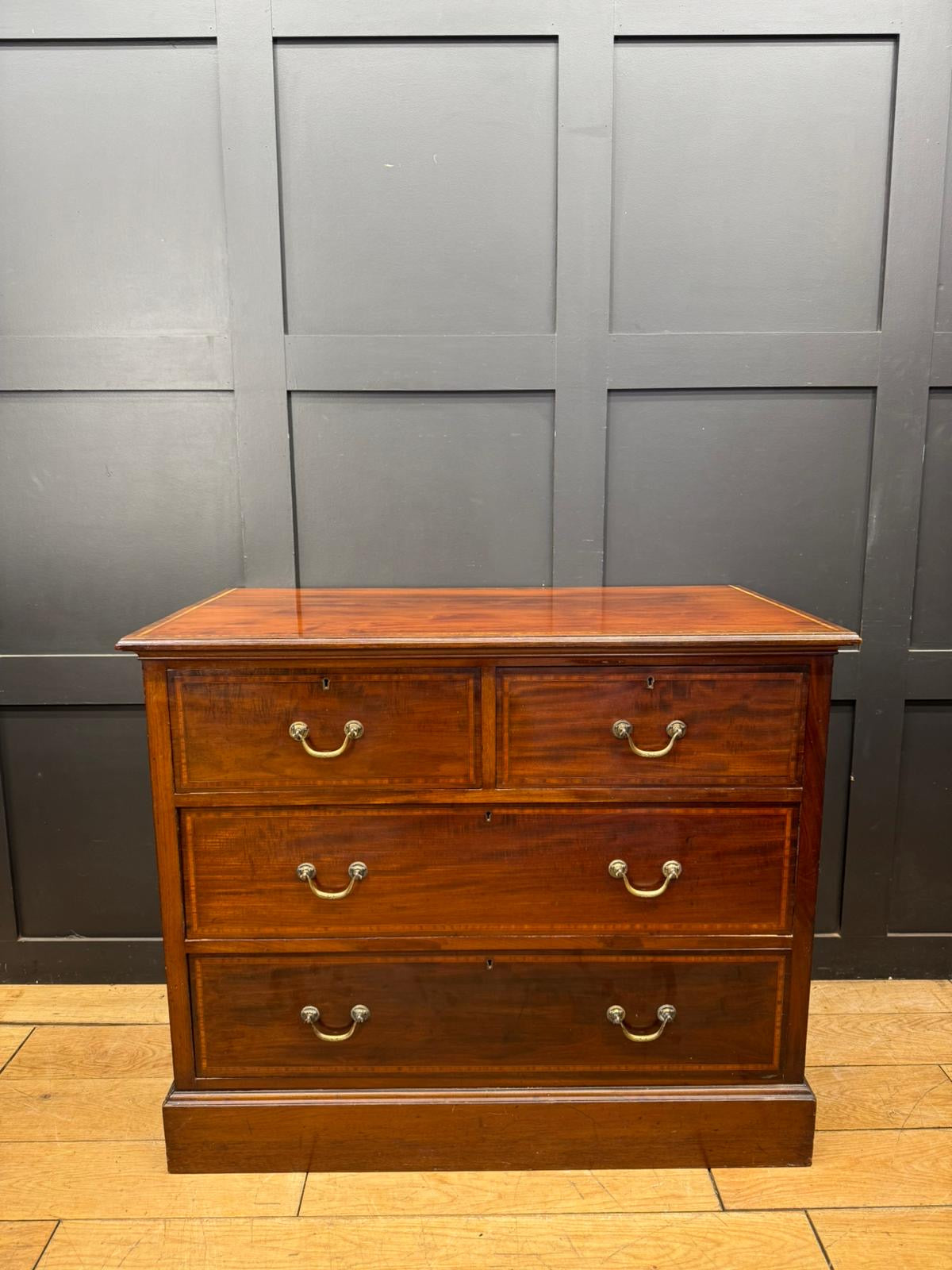 Antique Mahogany Chest of Drawers Bedroom Storage / Victorian Georgian