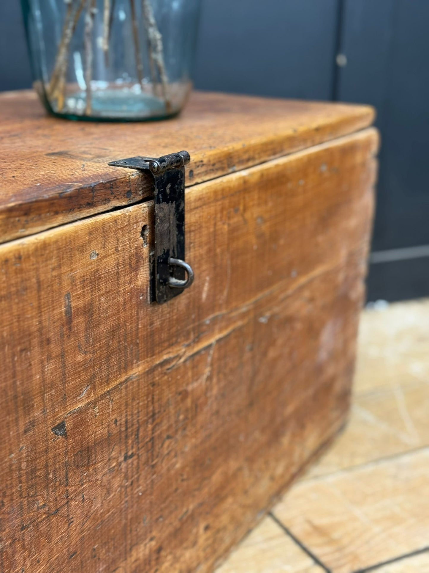 Antique Pine Storage Chest – Rustic Blanket Box / Coffee Table Trunk