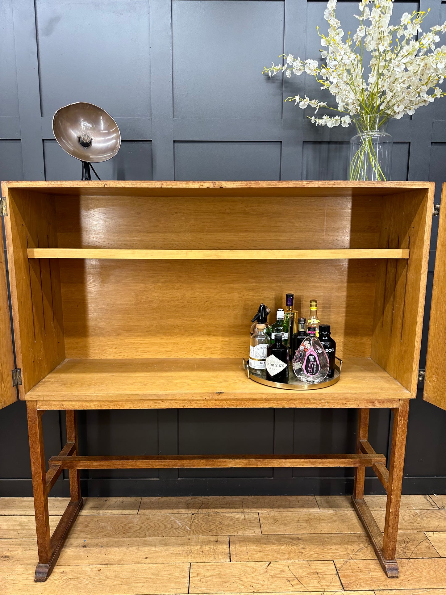 Antique Oak Arts & Crafts Drinks Cabinet /  Large Oak Sideboard