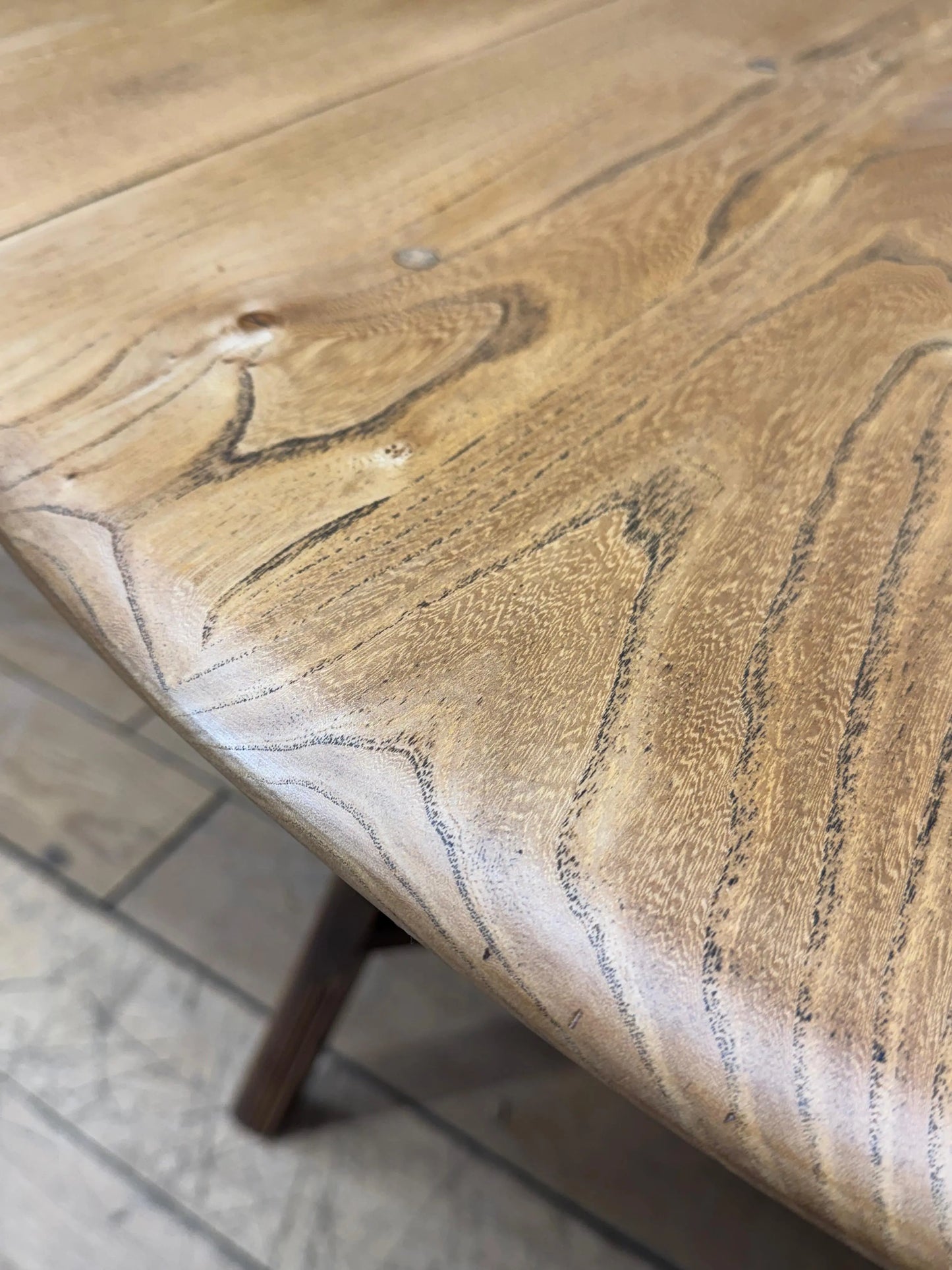 Ercol Elm Drop Leaf Dining Table  / Vintage Retro Extending Round Kitchen Table RUSTIC WAREHOUSE NORFOLK