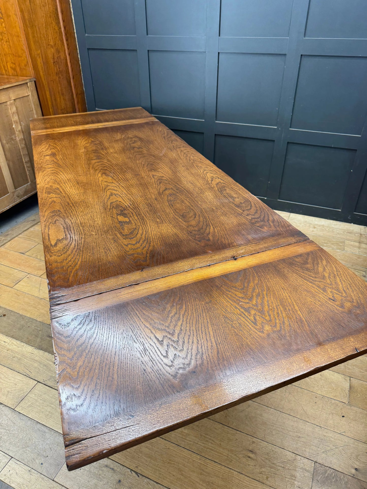 Large Vintage Oak Extending Refectory Dining Kitchen Table with Draw Leaf 275cm