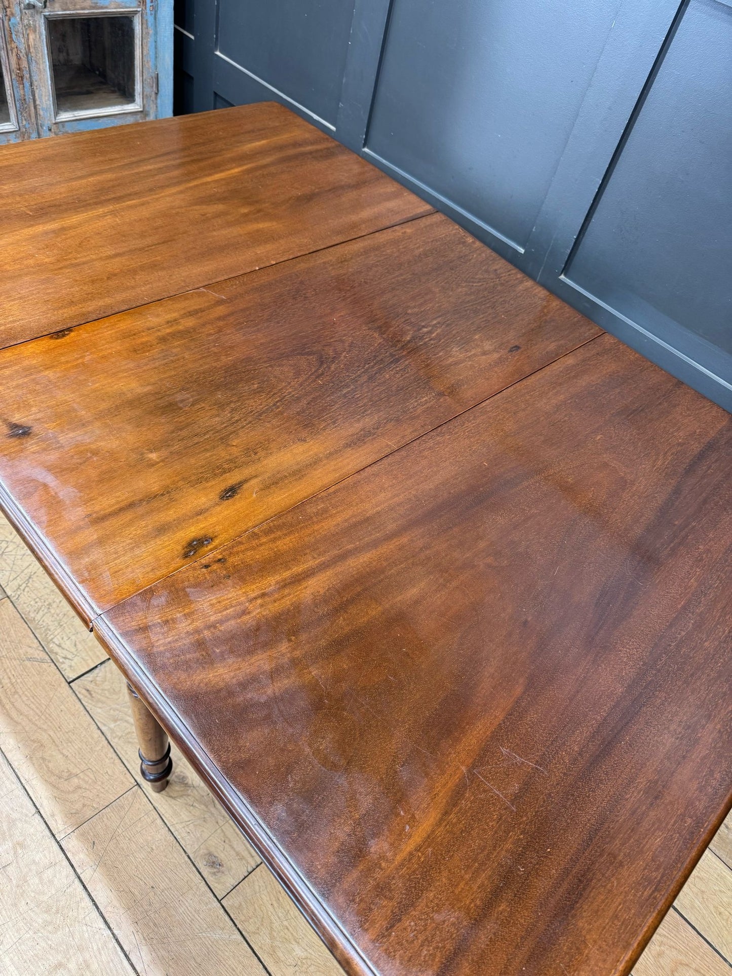 Antique Extending Mahogany Dining Table / Drop Leaf Sideboard / Ocassional