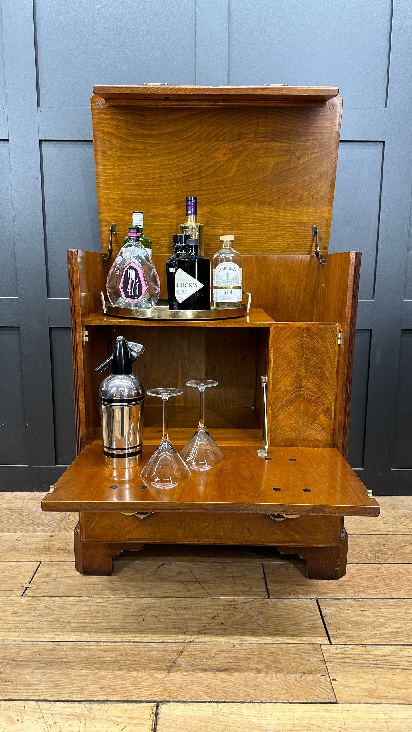 Vintage Walnut Cocktail Cabinet / Media HI FI Cabinet / Storage Cabinet