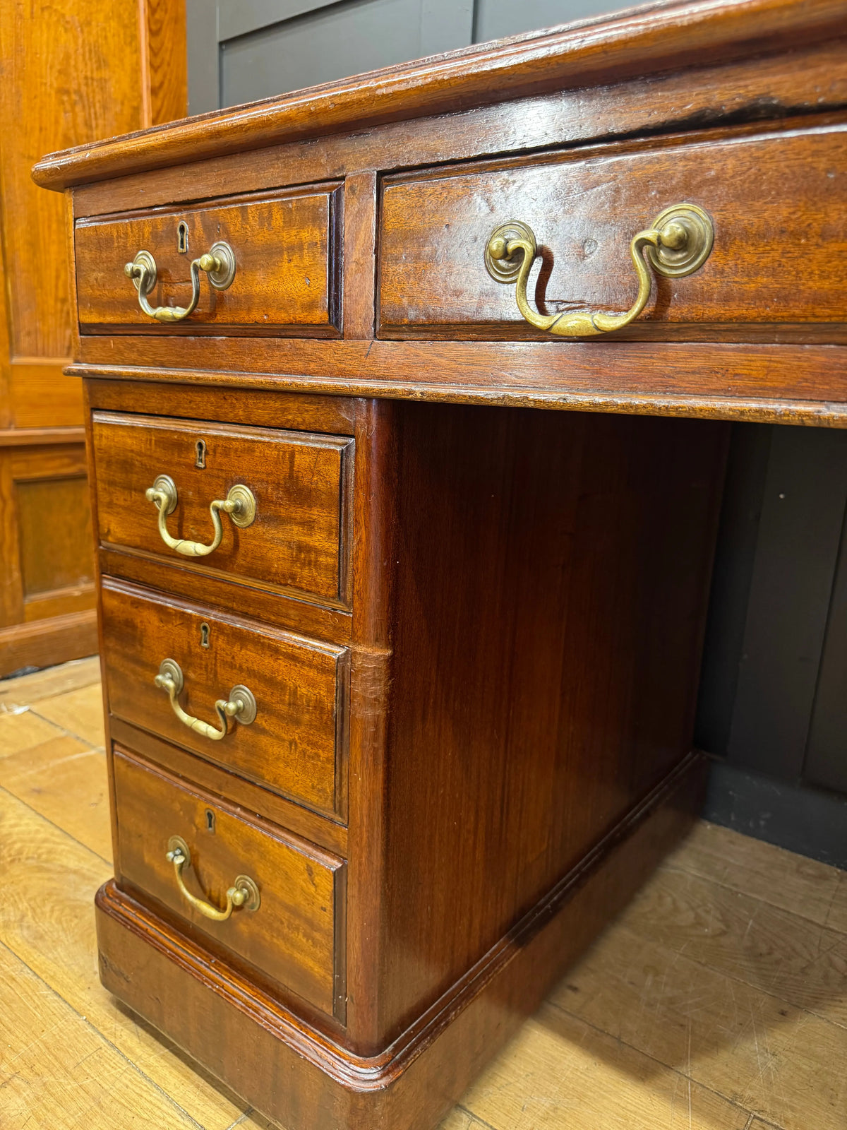 Antique Mahogany Twin Pedestal Writing Desk Green Leather Top Office Desk 19th.C