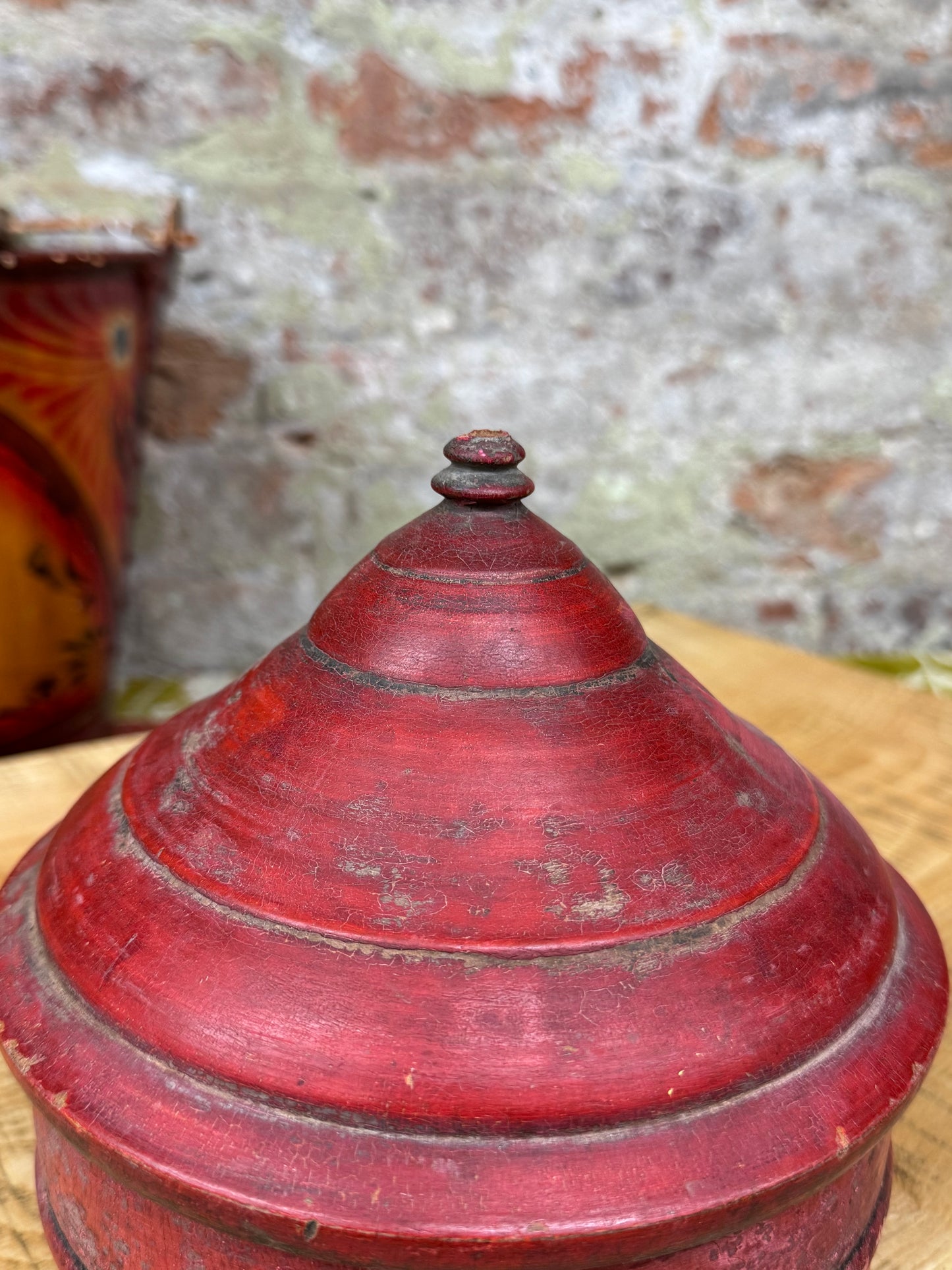 Vintage Tikka Box / Indian Red Box & Lid / Trinket Jewellery Storage Container A