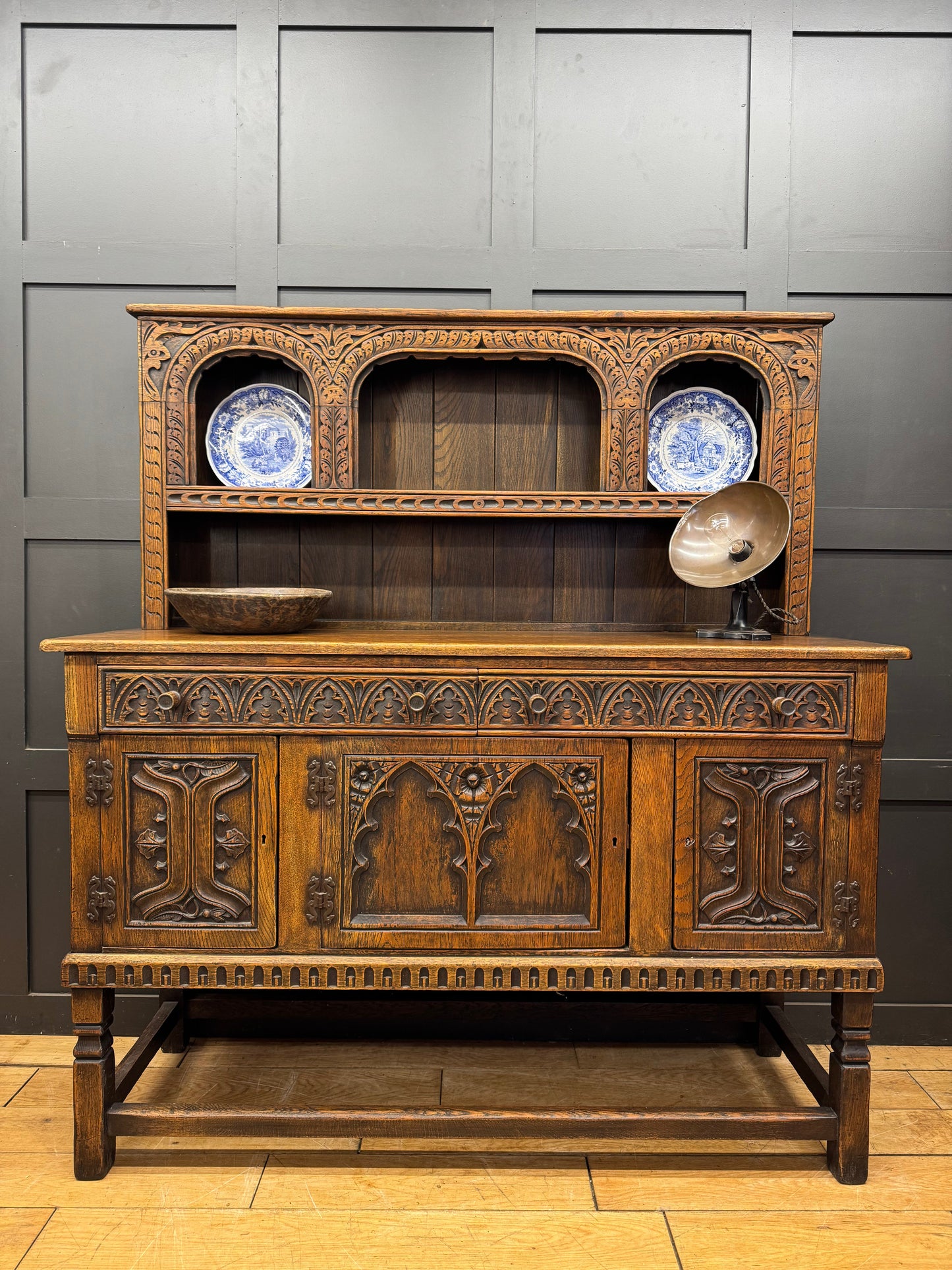 Vintage Carved Oak Dresser Sideboard Cabinet / Welsh Dresser Kitchen RUSTIC WAREHOUSE NORFOLK