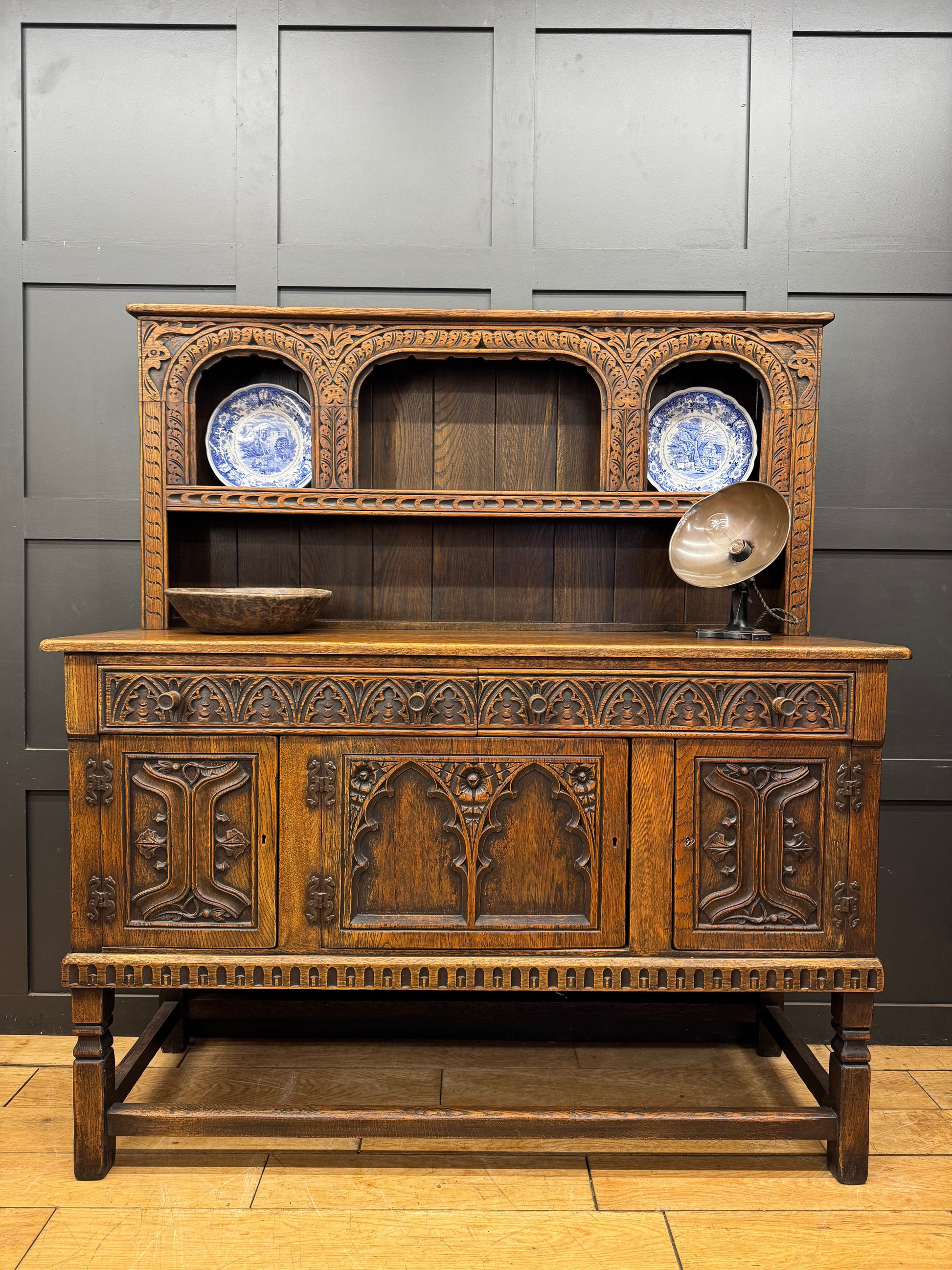 Vintage Carved Oak Dresser Sideboard Cabinet / Welsh Dresser Kitchen RUSTIC WAREHOUSE NORFOLK
